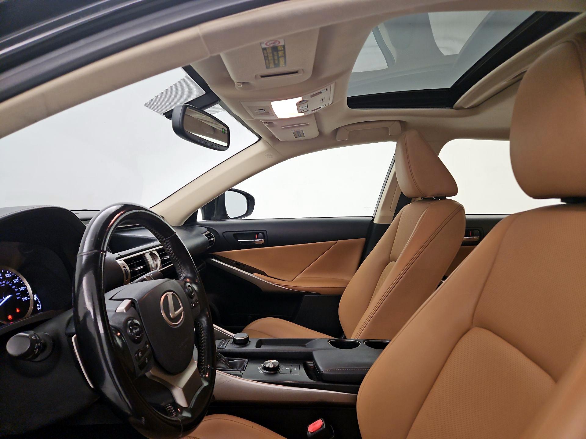 Thumbnail: 2015 Lexus IS - 19