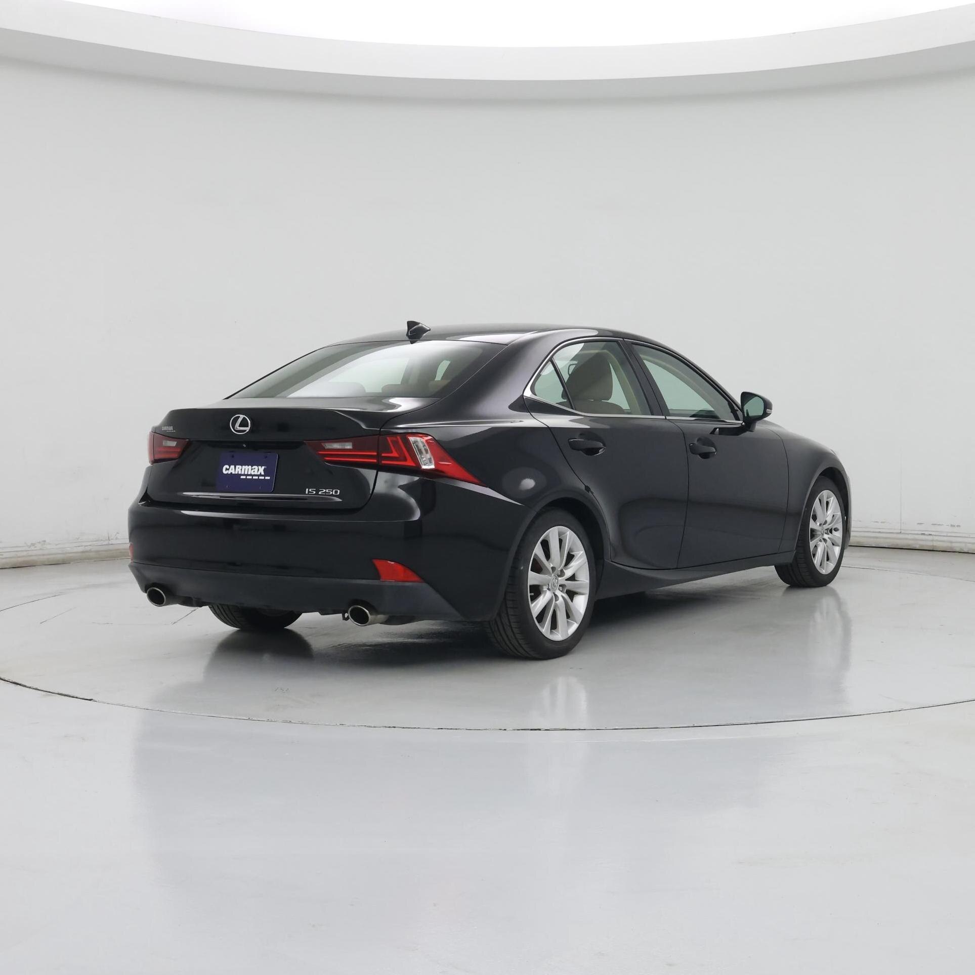 Thumbnail: 2015 Lexus IS - 8