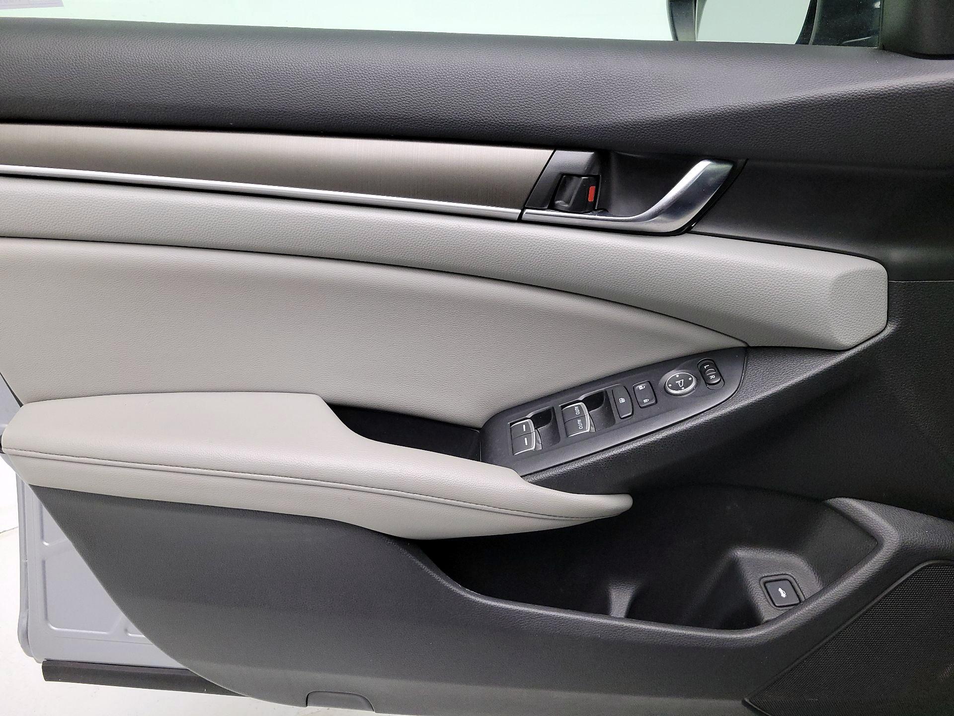 Thumbnail: 2020 Honda Accord - 12