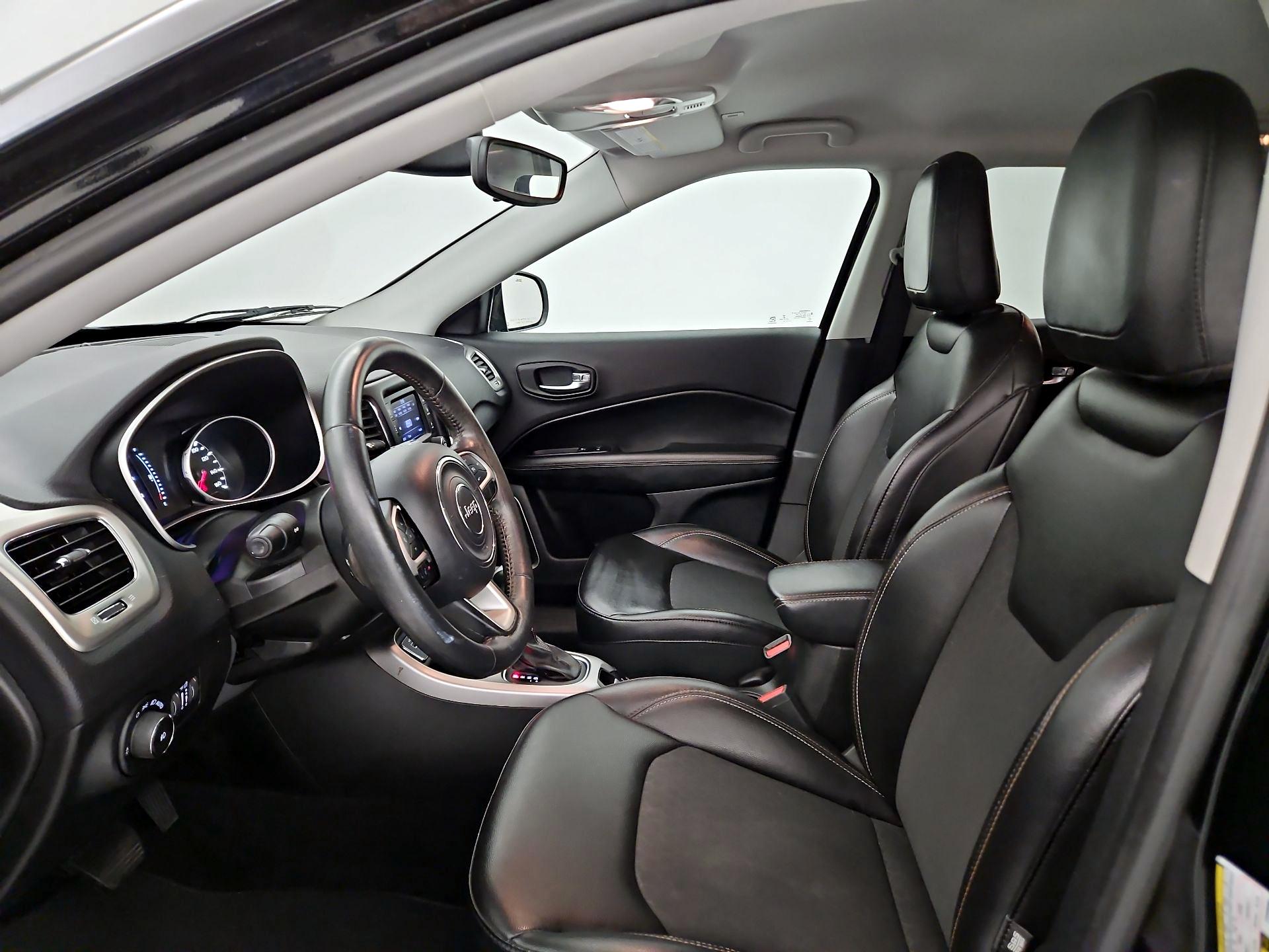 Thumbnail: 2018 Jeep Compass - 11