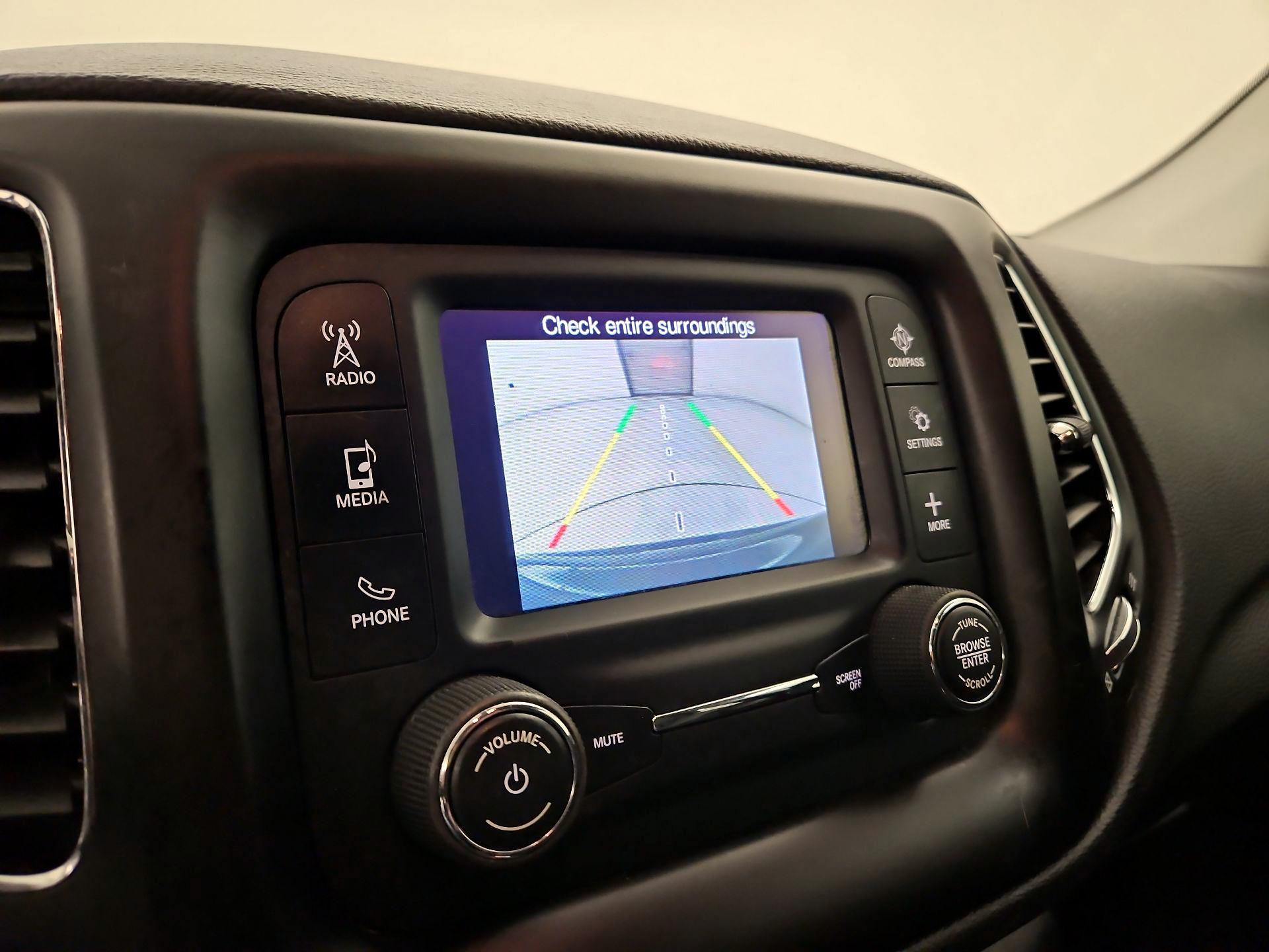 Thumbnail: 2018 Jeep Compass - 14