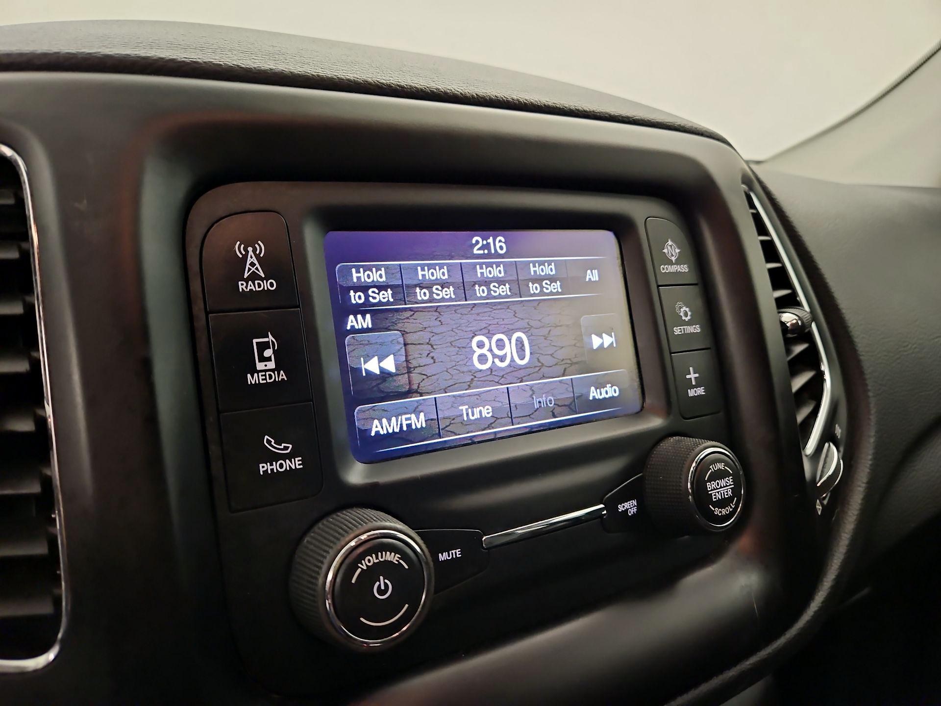 Thumbnail: 2018 Jeep Compass - 15