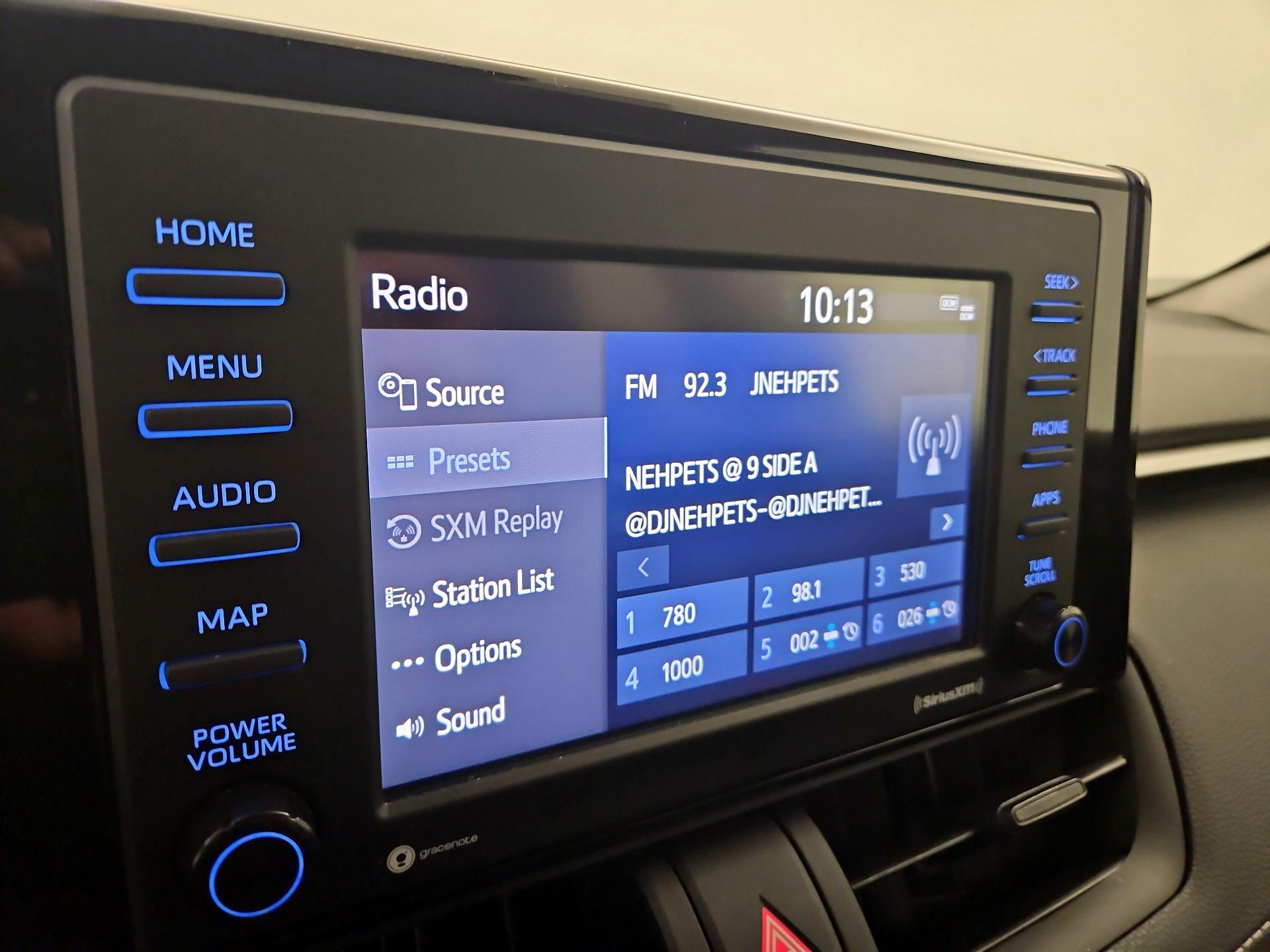 Thumbnail: 2022 Toyota RAV4 - 15