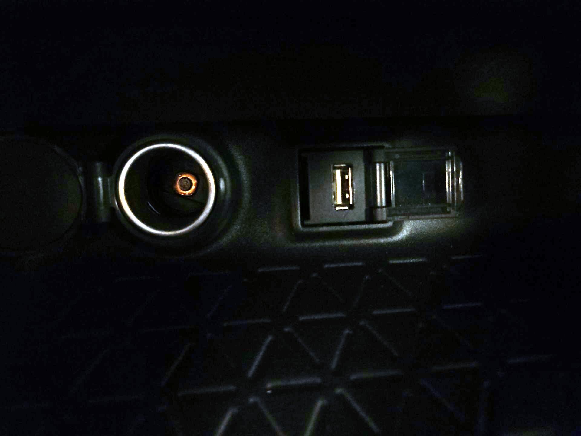 Thumbnail: 2022 Toyota RAV4 - 18