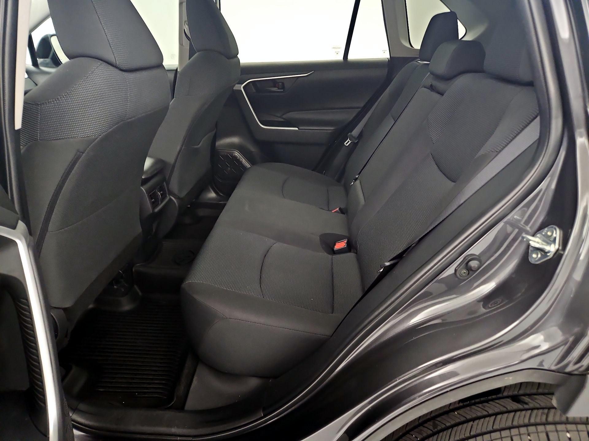 Thumbnail: 2022 Toyota RAV4 - 19