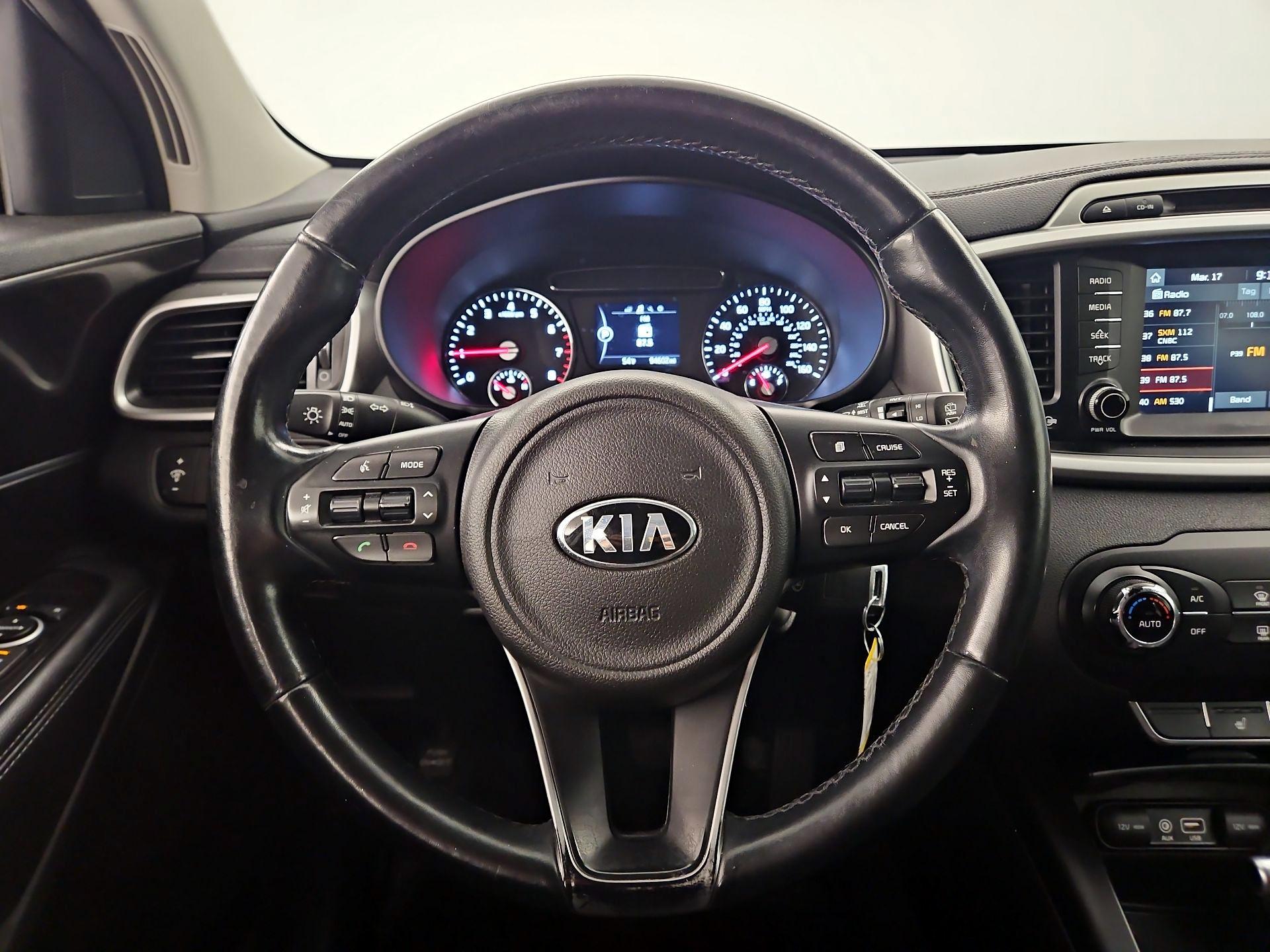 Thumbnail: 2017 Kia Sorento - 10