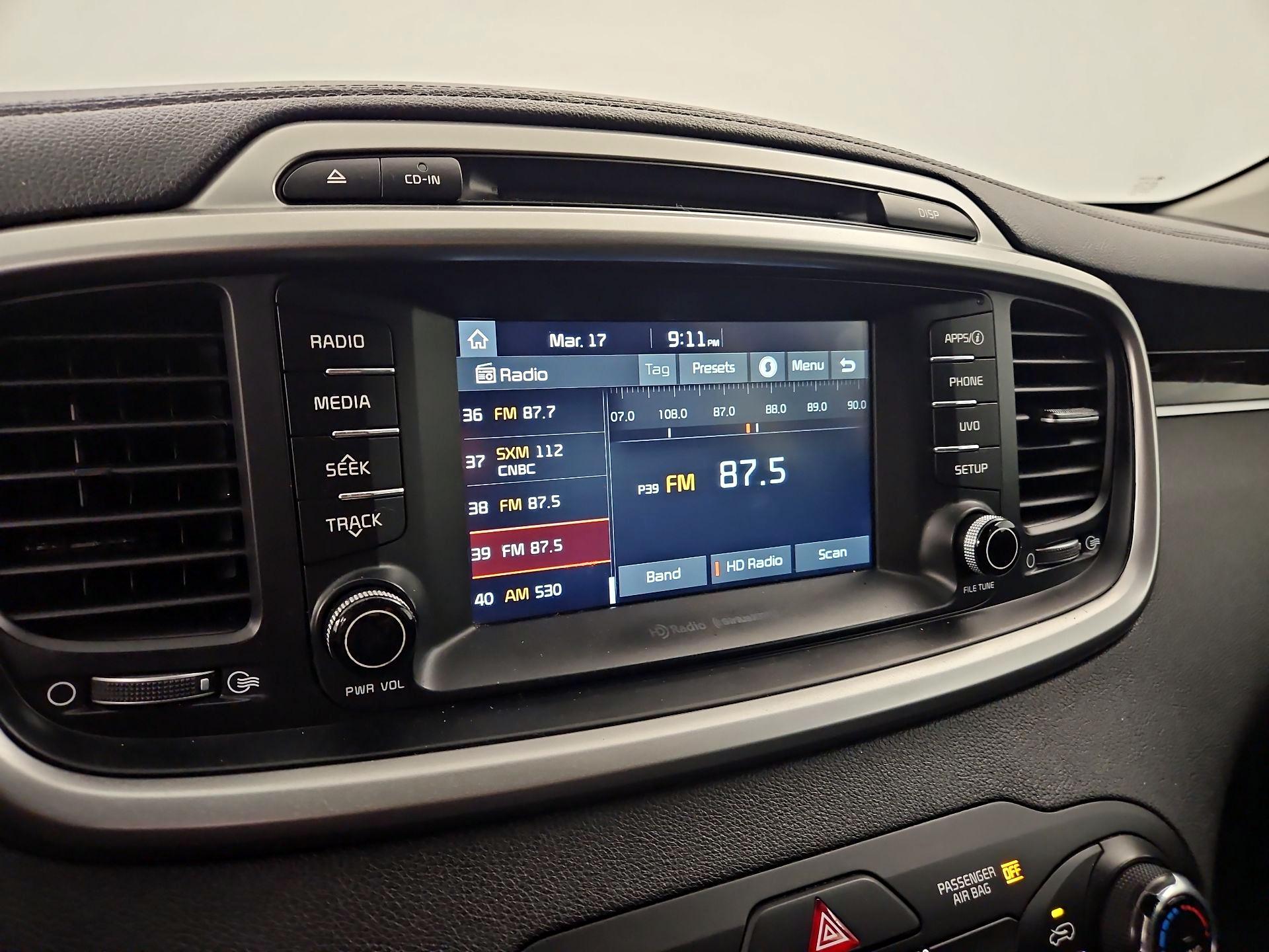 Thumbnail: 2017 Kia Sorento - 15