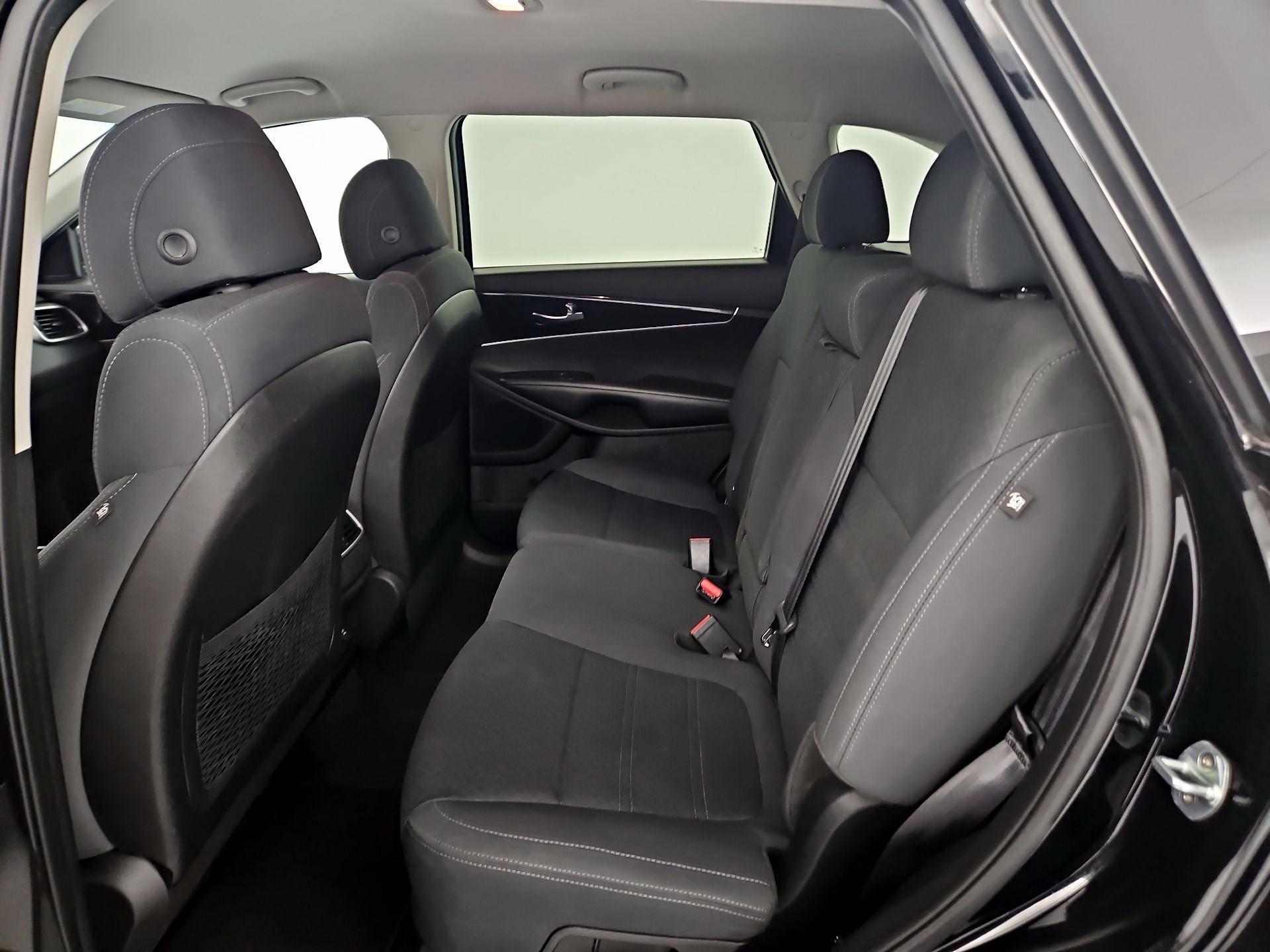 Thumbnail: 2017 Kia Sorento - 19