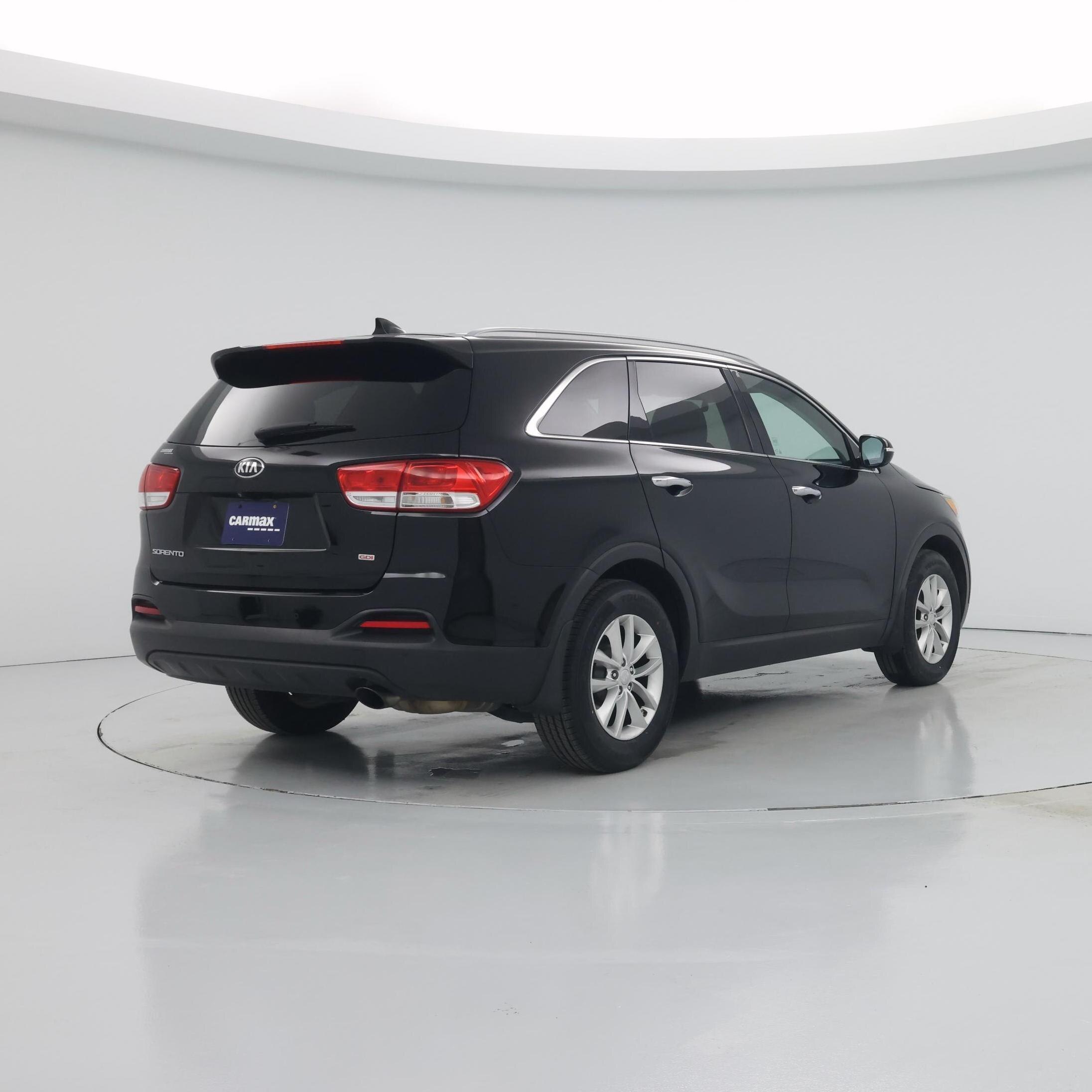 Thumbnail: 2017 Kia Sorento - 8