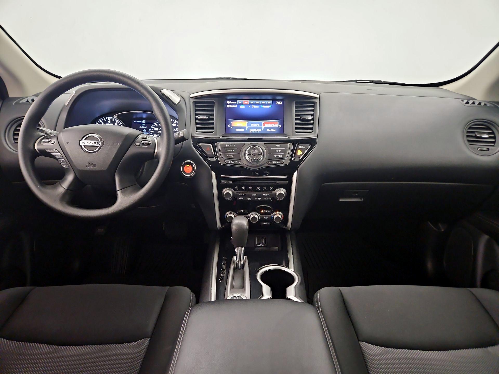 Thumbnail: 2020 Nissan Pathfinder - 9