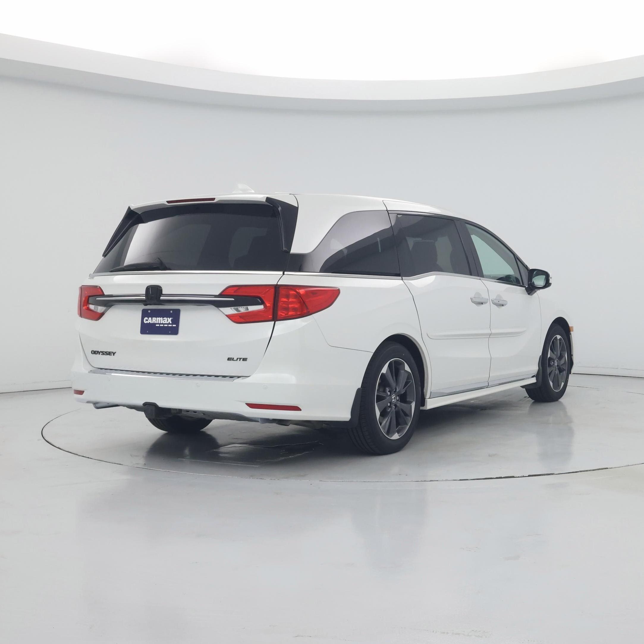 Thumbnail: 2023 Honda Odyssey - 8