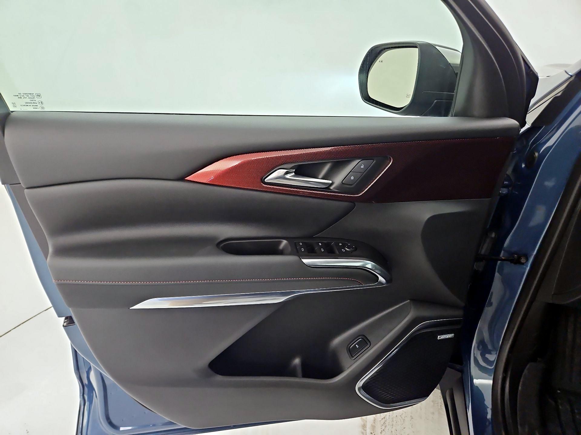 Thumbnail: 2025 Chevrolet Traverse - 12