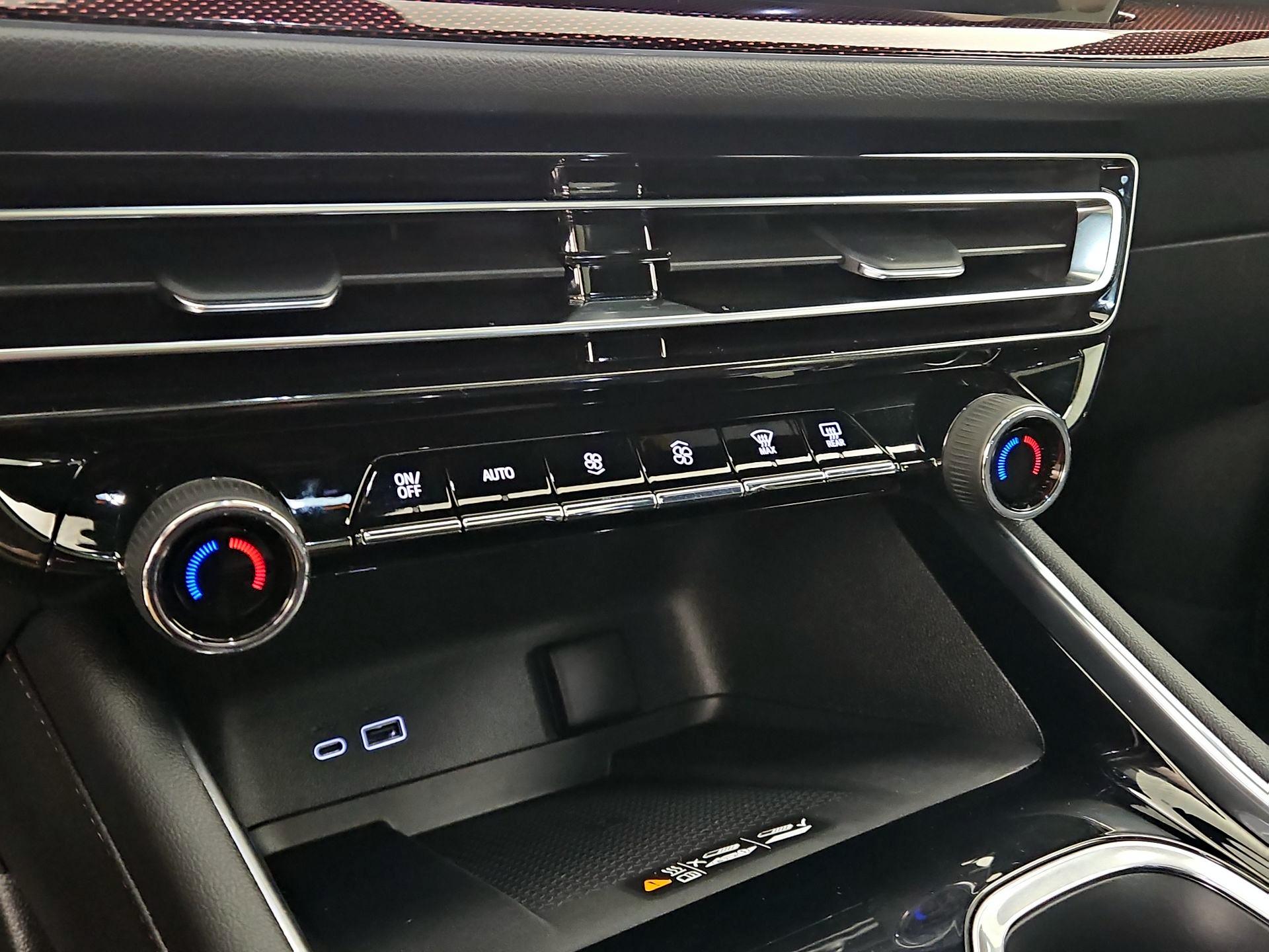 Thumbnail: 2025 Chevrolet Traverse - 17