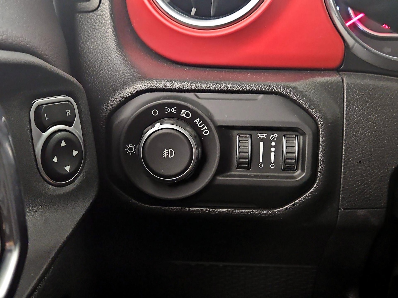 2022 Jeep Wrangler Unlimited Rubicon - Photo 14