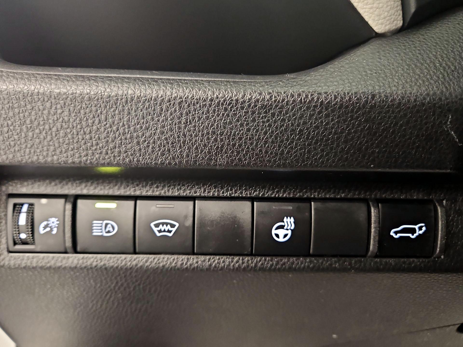 Thumbnail: 2025 Toyota RAV4 - 13