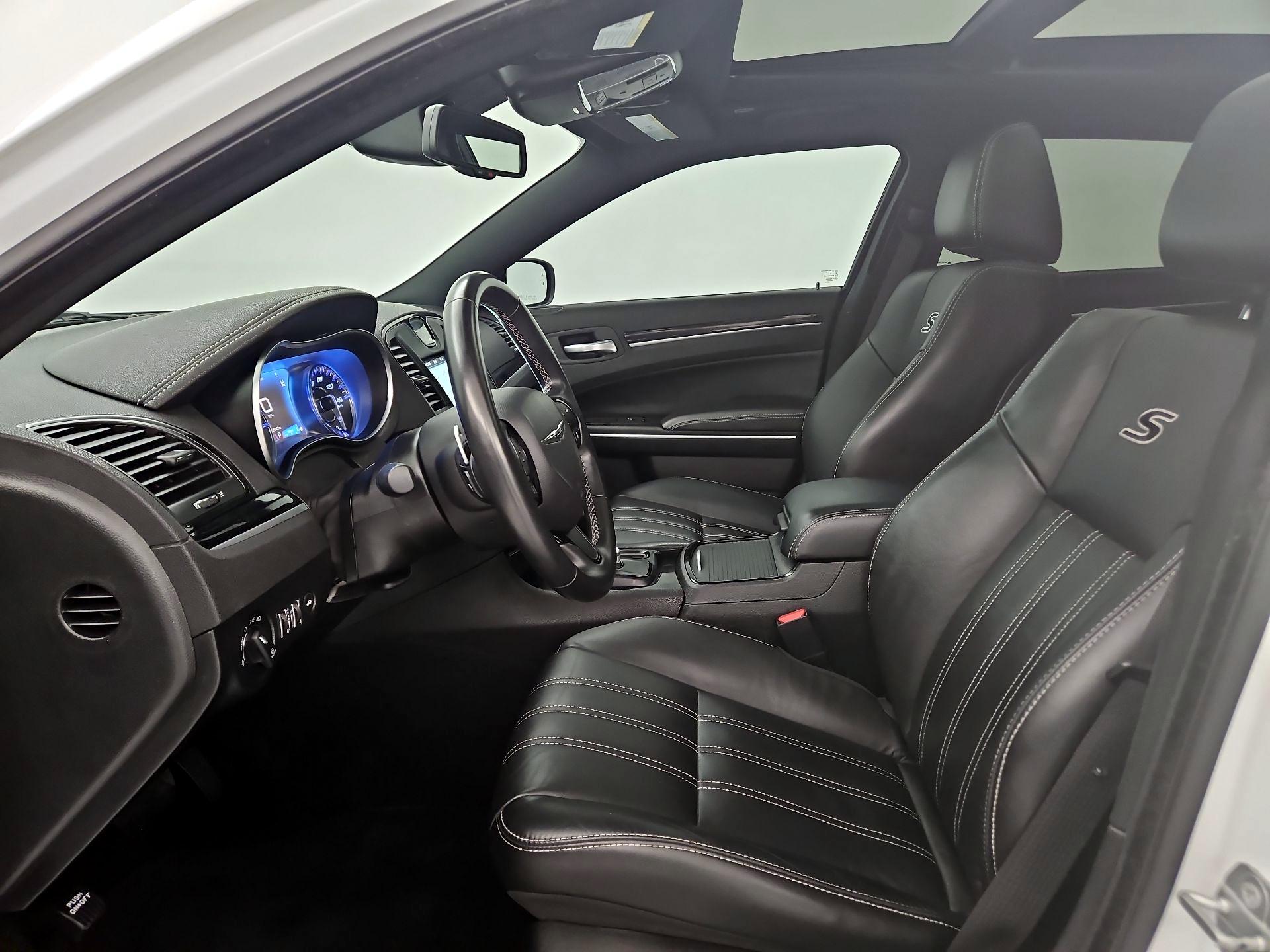 Thumbnail: 2022 Chrysler 300 - 11