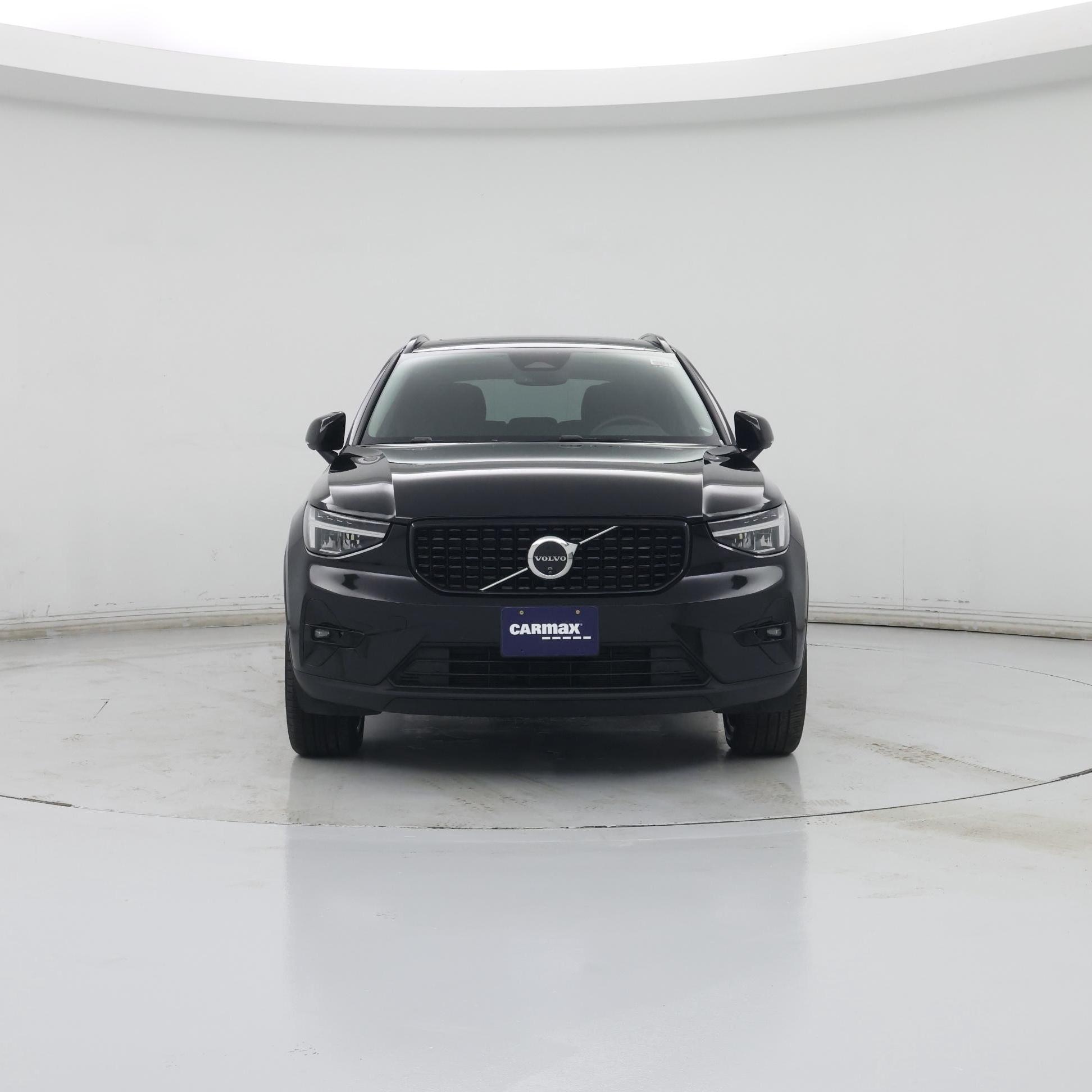 Thumbnail: 2025 Volvo XC40 - 5