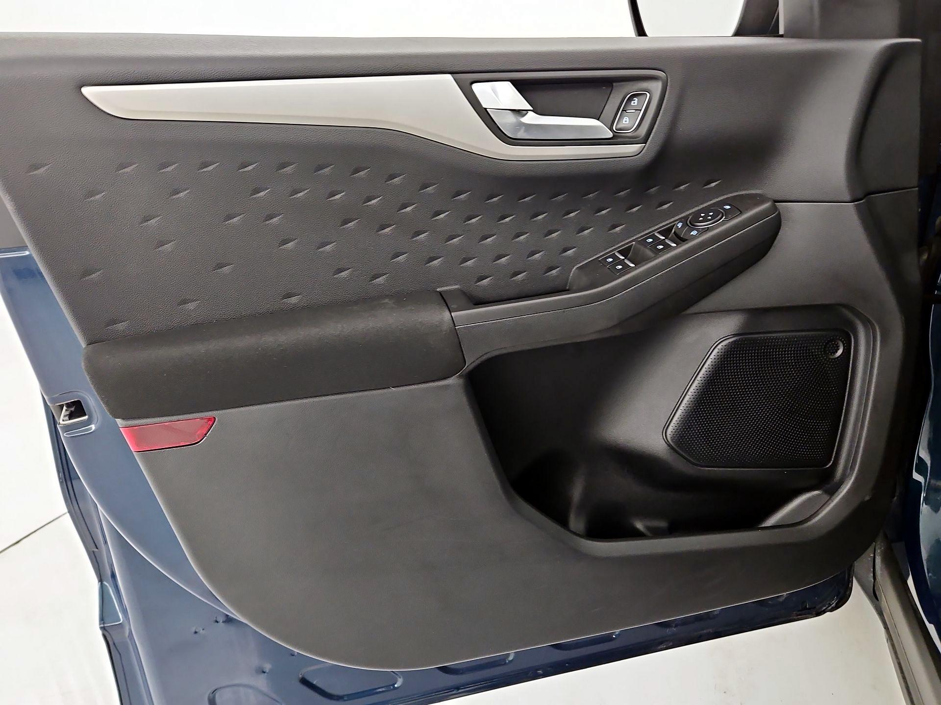 Thumbnail: 2020 Ford Escape - 12