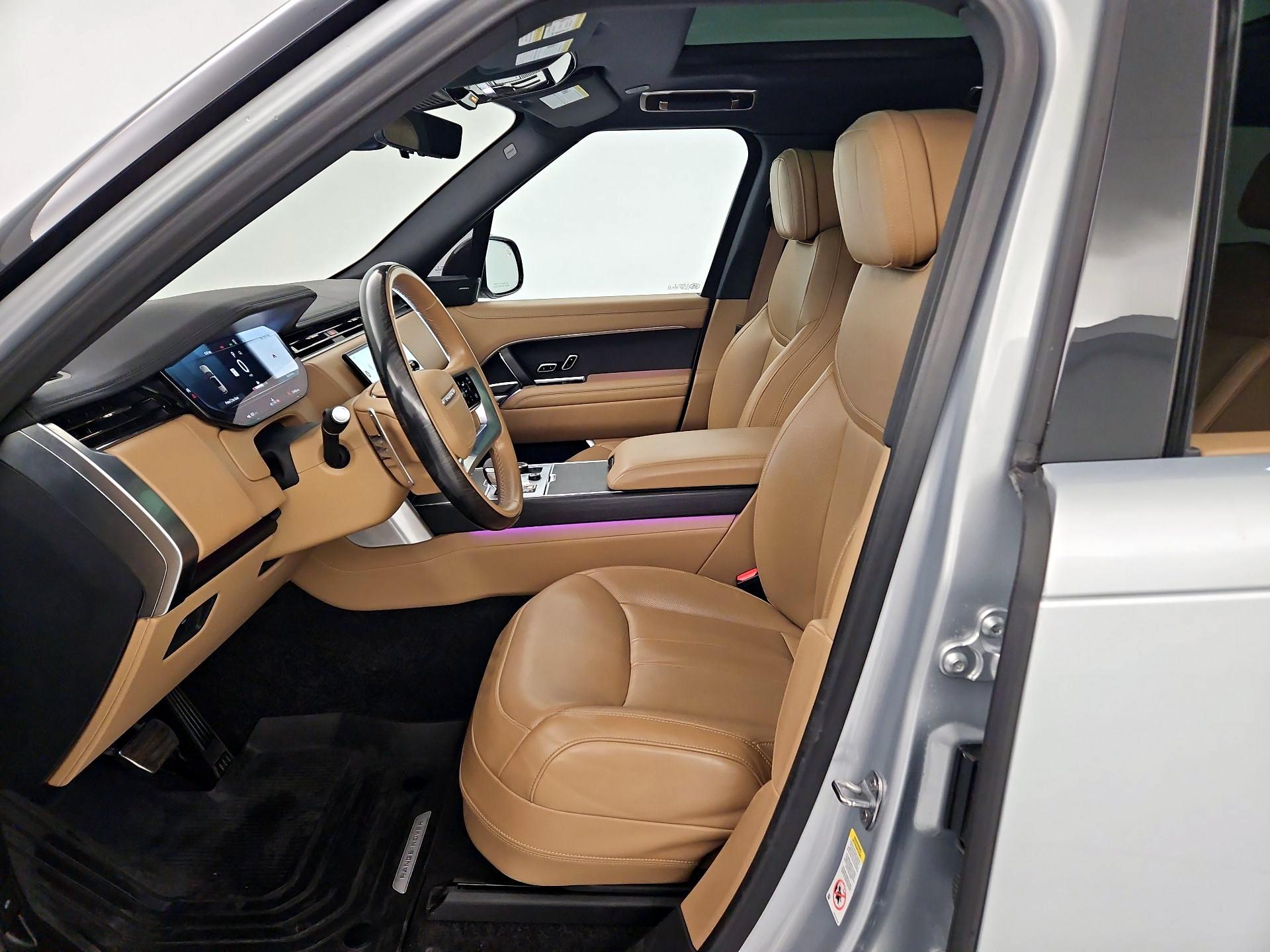 Thumbnail: 2023 Land Rover Range Rover - 11