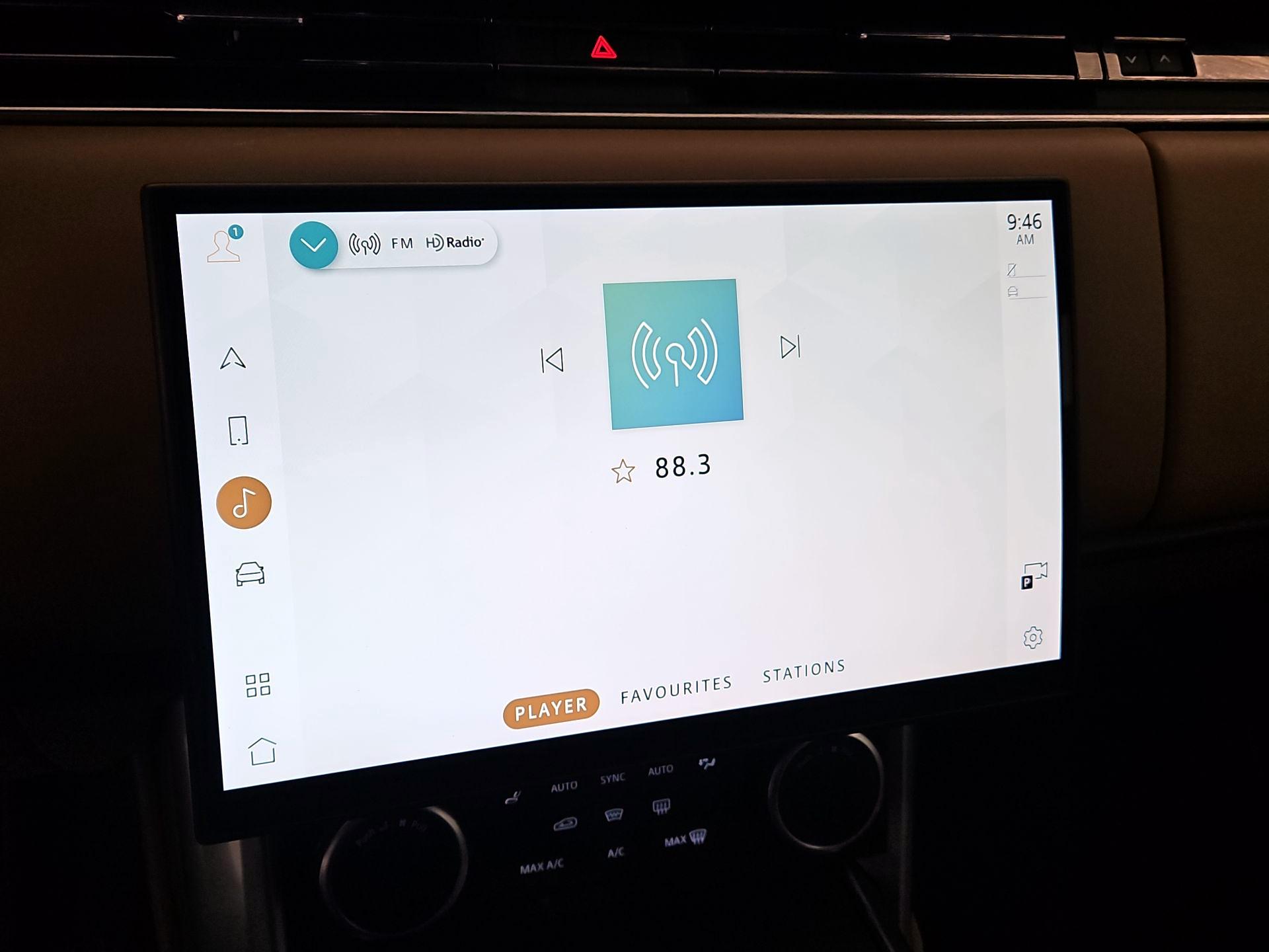 Thumbnail: 2023 Land Rover Range Rover - 15