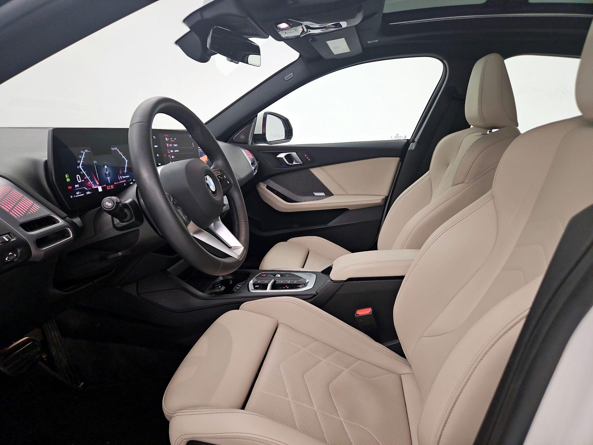 Thumbnail: 2025 BMW 2 Series - 11