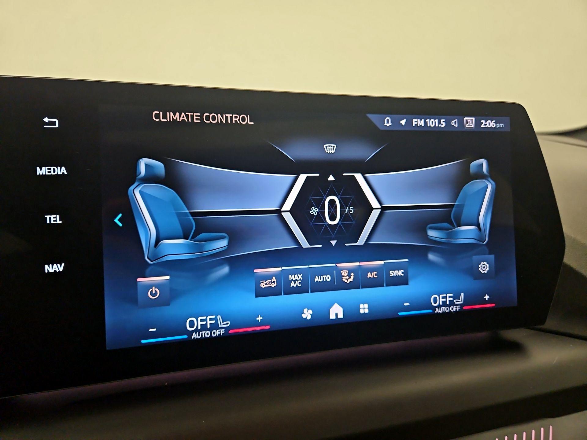 Thumbnail: 2025 BMW 2 Series - 15