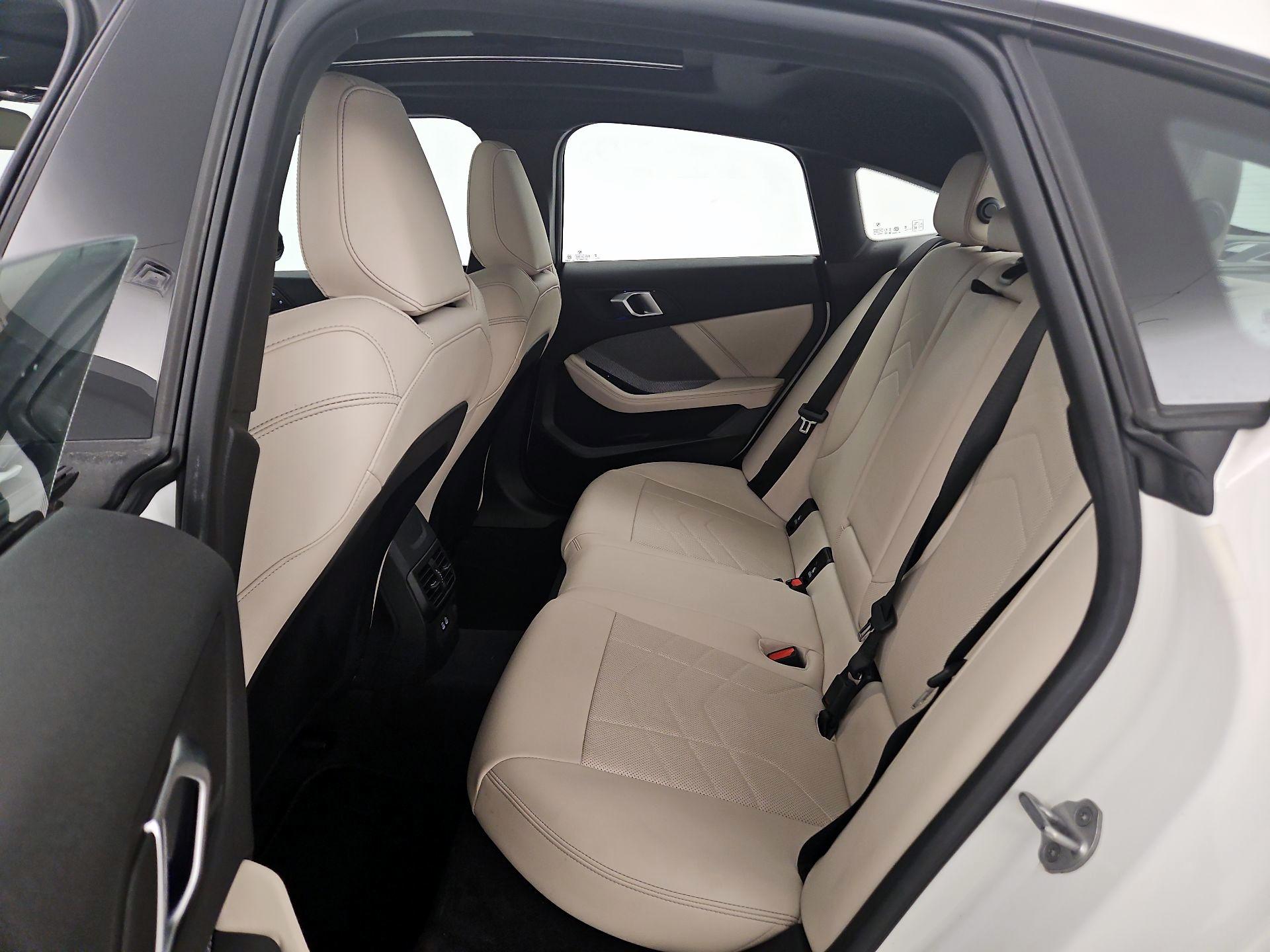 Thumbnail: 2025 BMW 2 Series - 19