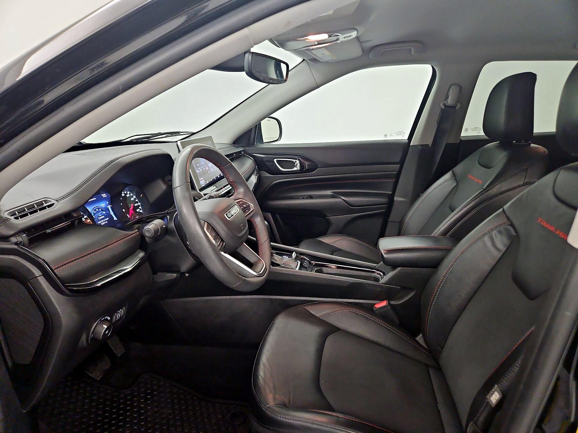 Thumbnail: 2022 Jeep Compass - 11