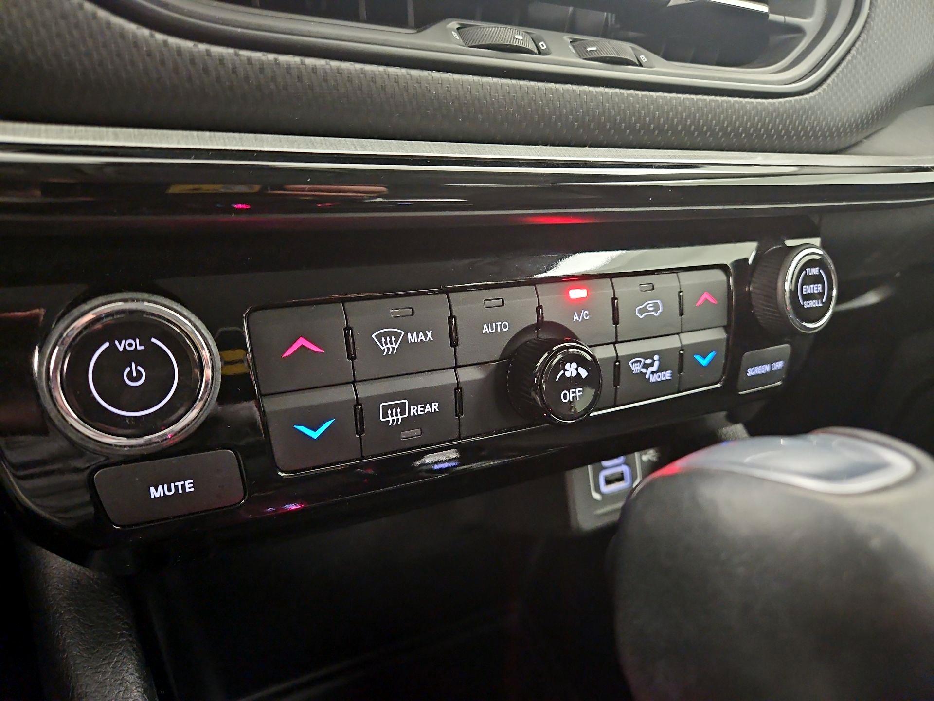 Thumbnail: 2022 Jeep Compass - 16