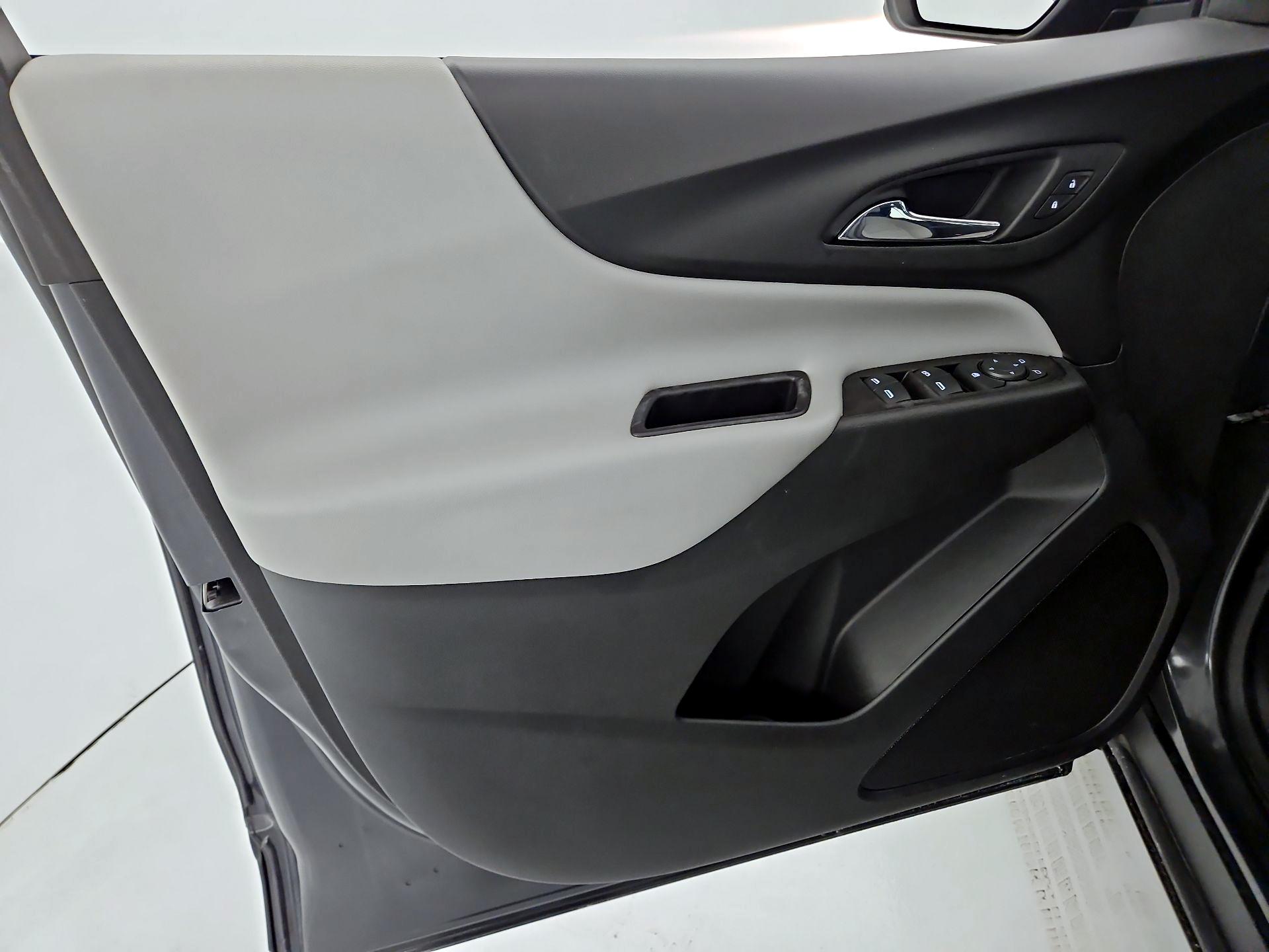 Thumbnail: 2021 Chevrolet Equinox - 12