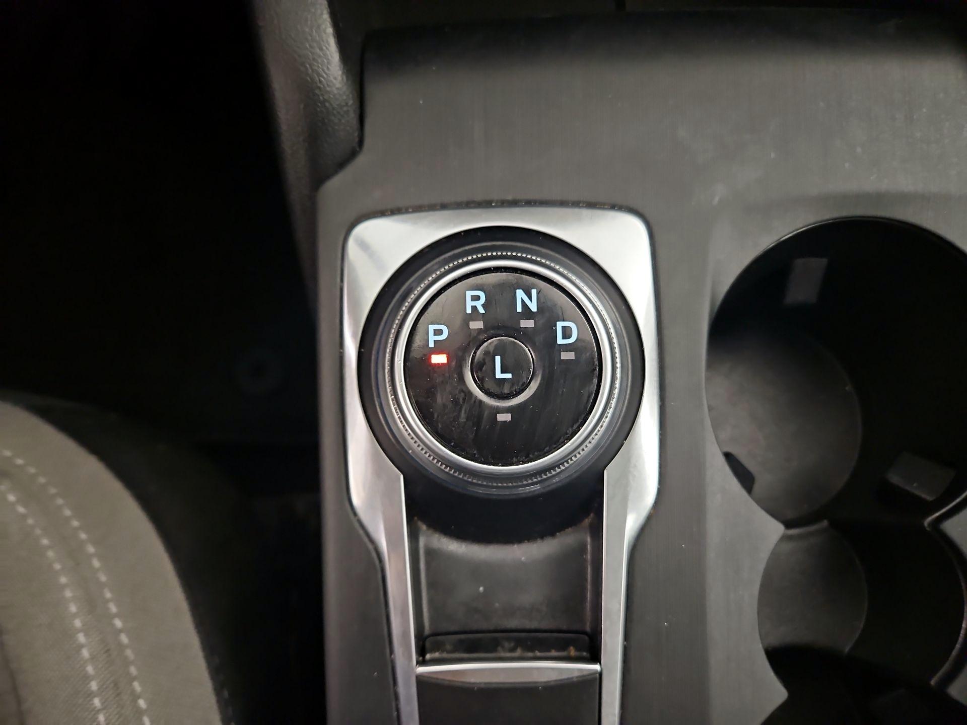 Thumbnail: 2022 Ford Escape - 17