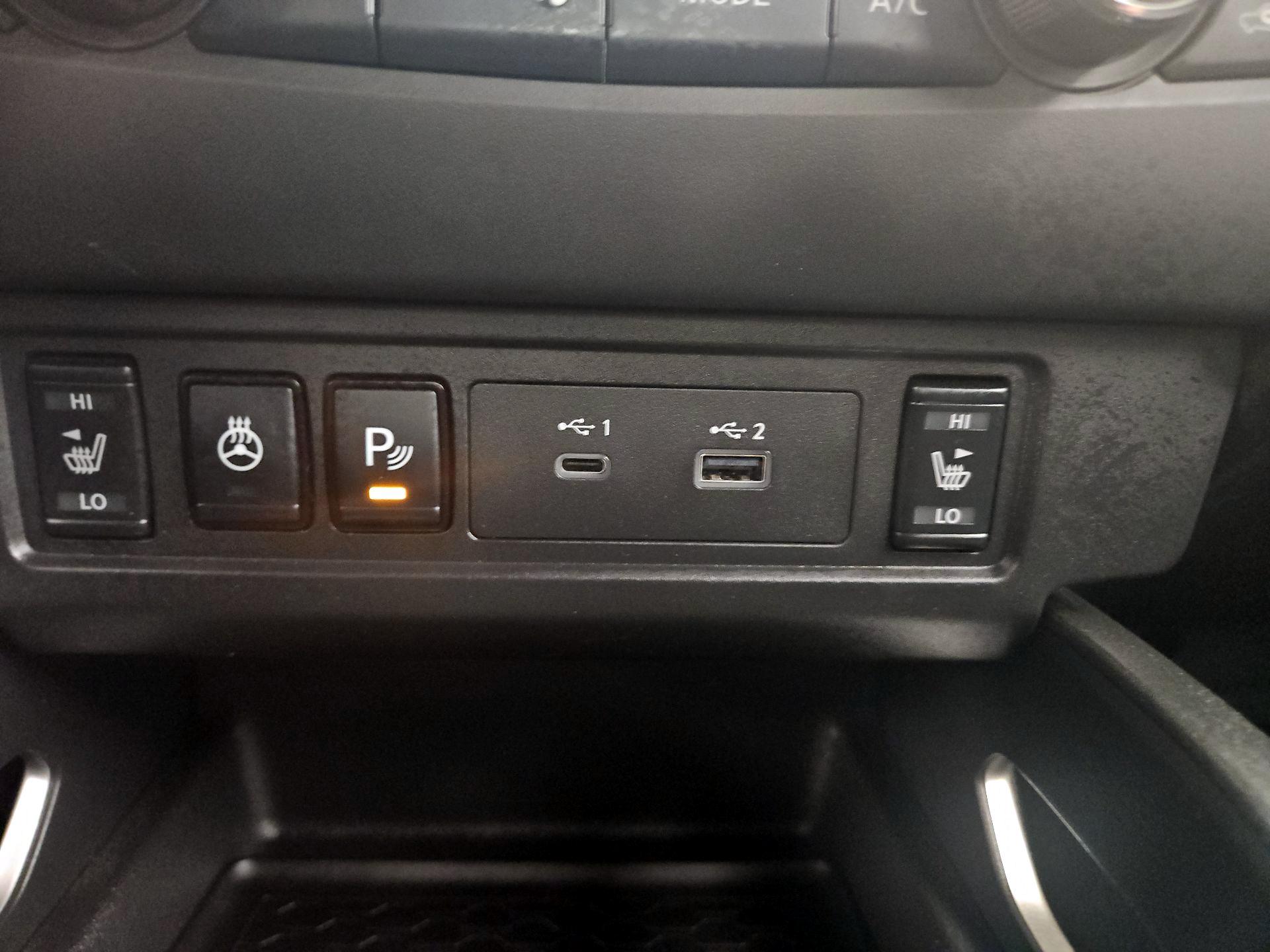 Thumbnail: 2024 Nissan Frontier - 18