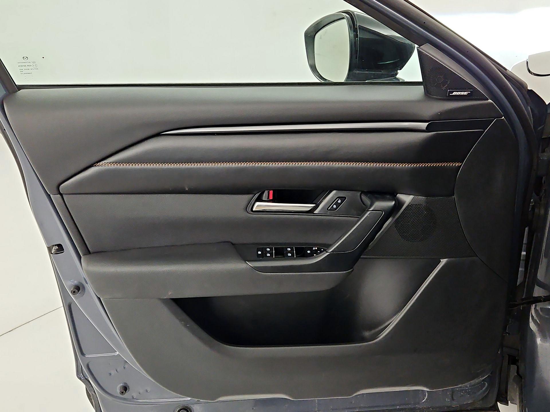 Thumbnail: 2025 Mazda CX-50 - 12