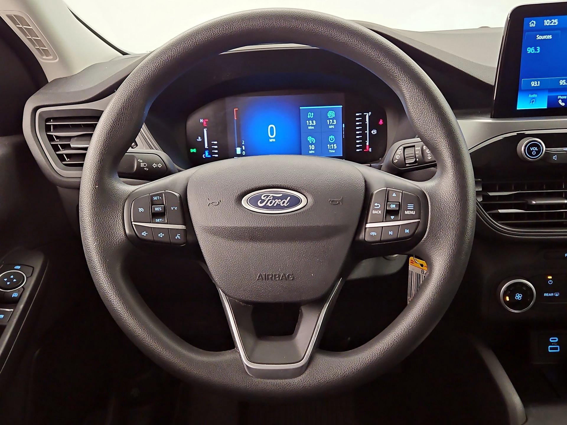 Thumbnail: 2023 Ford Escape - 10