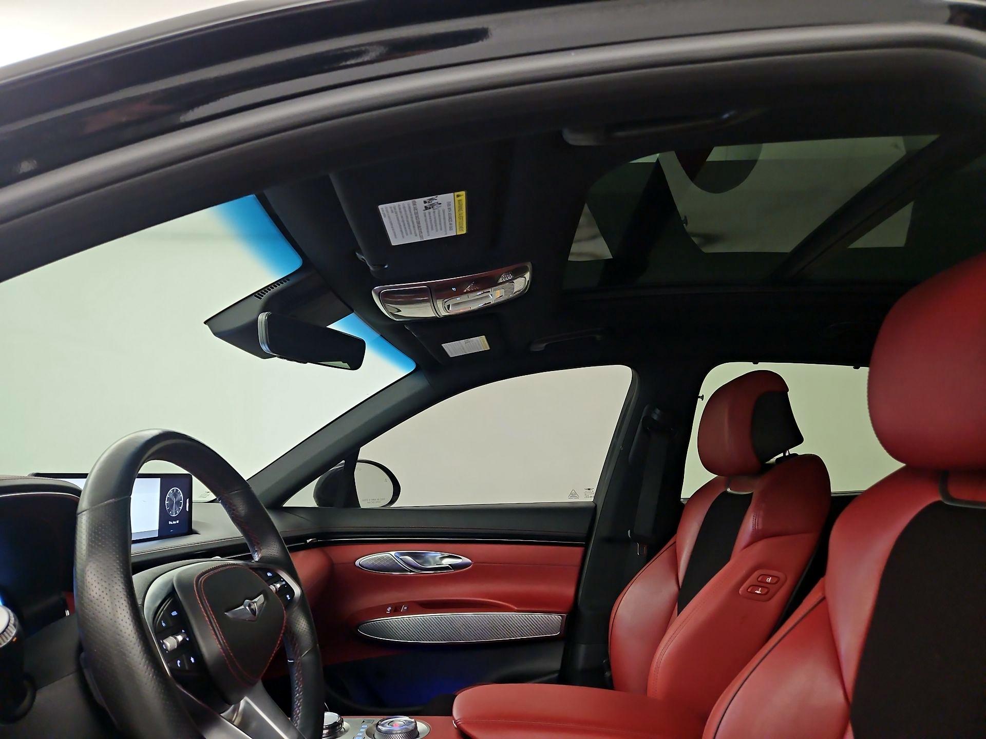 Thumbnail: 2023 Genesis GV70 - 18