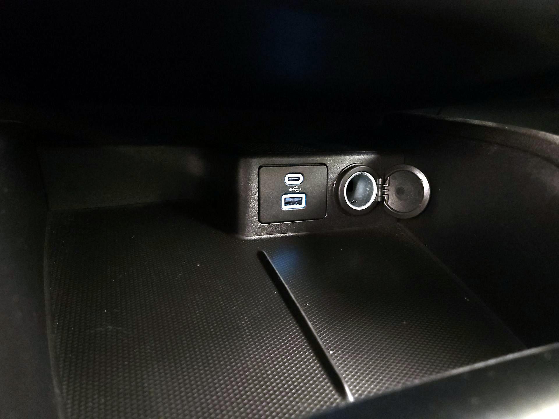 Thumbnail: 2023 Ford Escape - 18