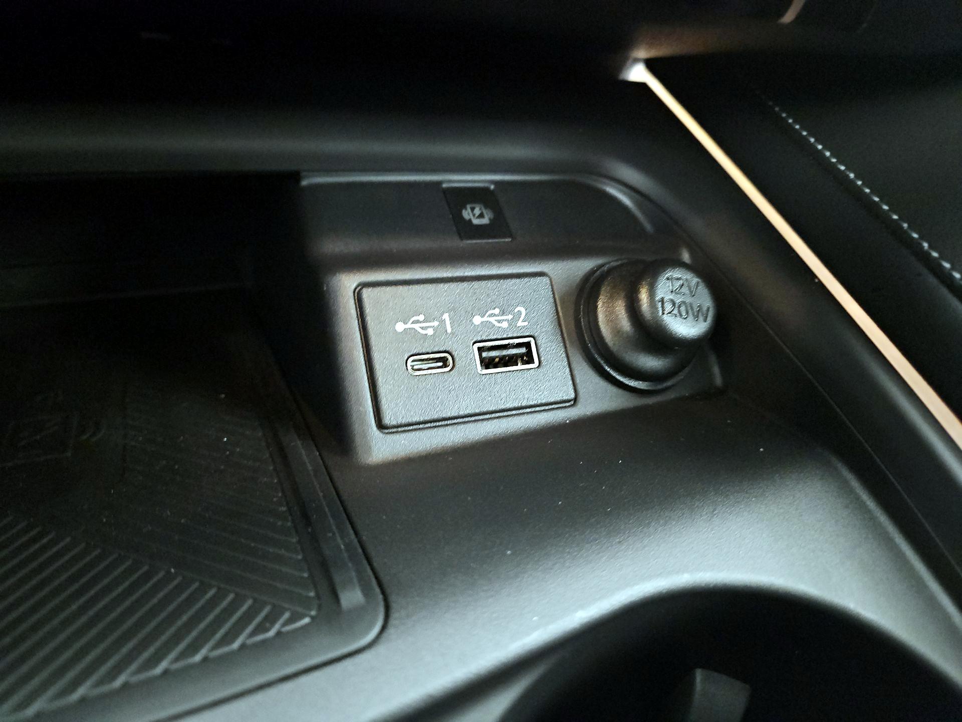 Thumbnail: 2023 INFINITI QX50 - 19