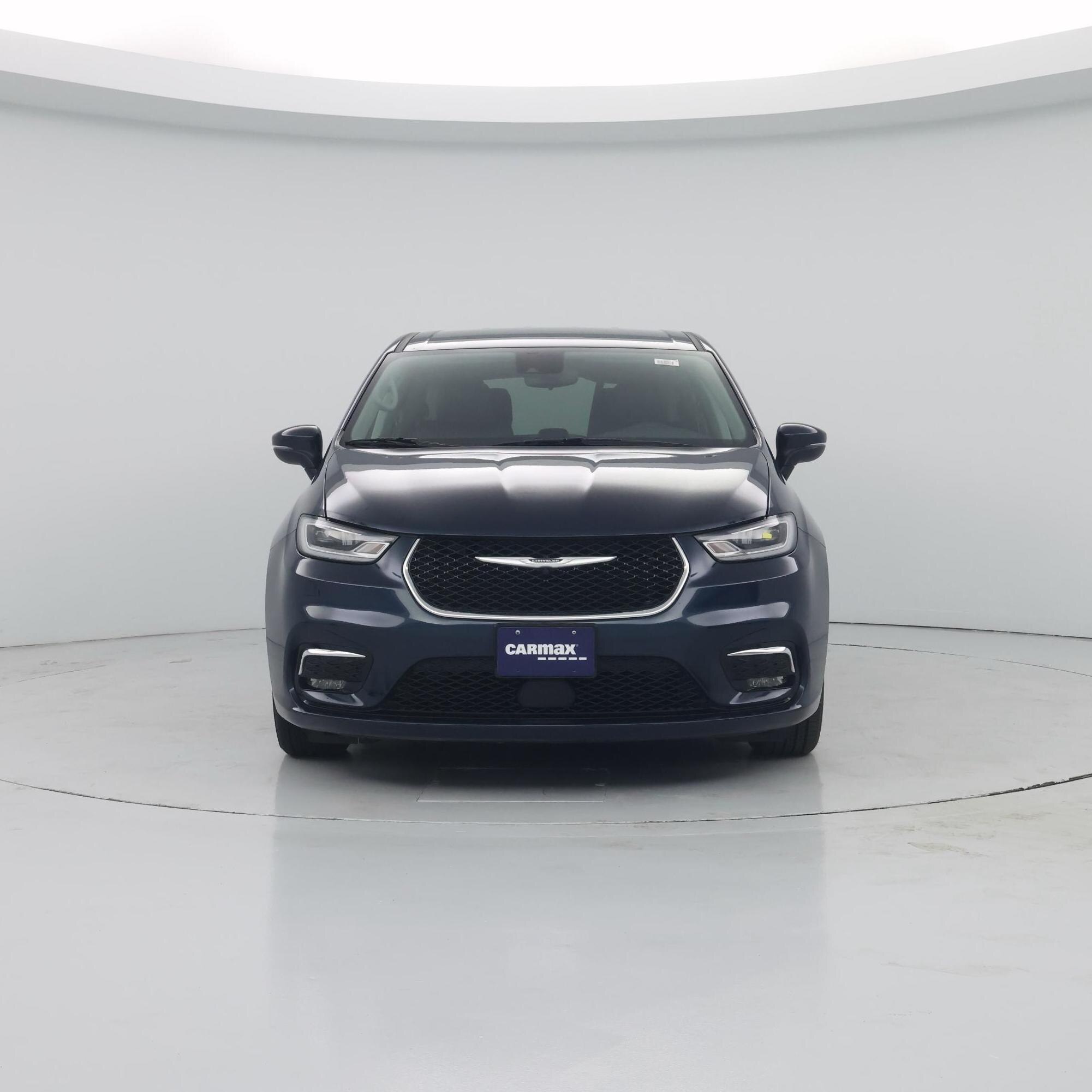 Thumbnail: 2023 Chrysler Pacifica - 5