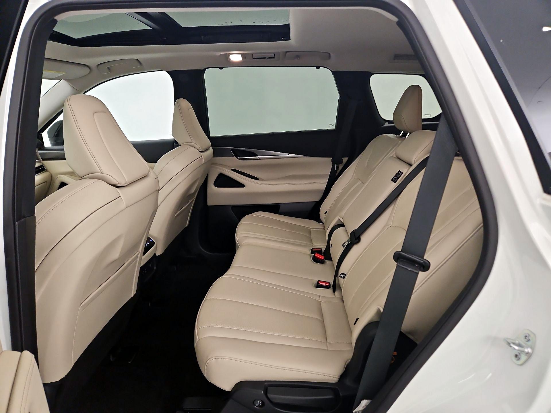 Thumbnail: 2023 INFINITI QX60 - 20