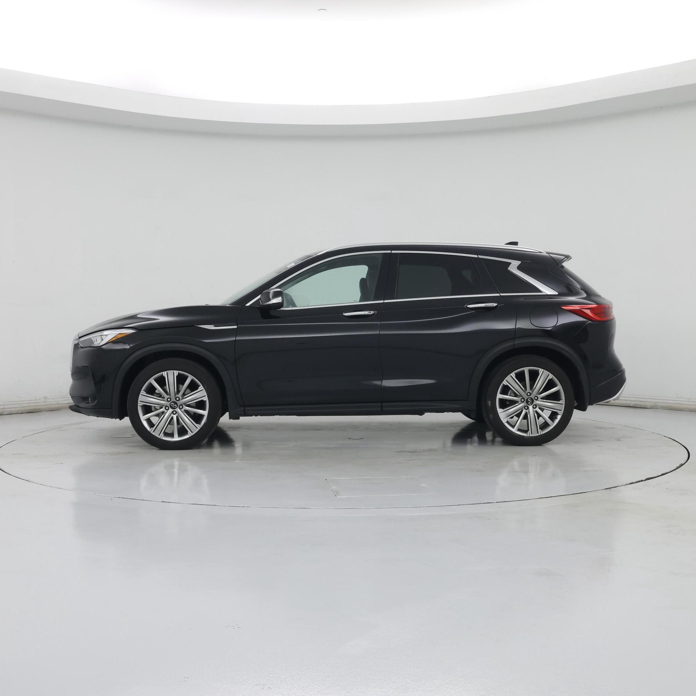 Thumbnail: 2022 INFINITI QX50 - 3