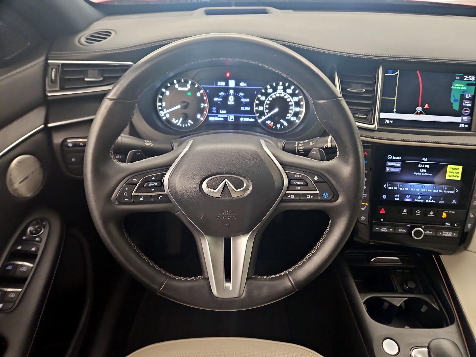 Thumbnail: 2023 INFINITI QX55 - 10