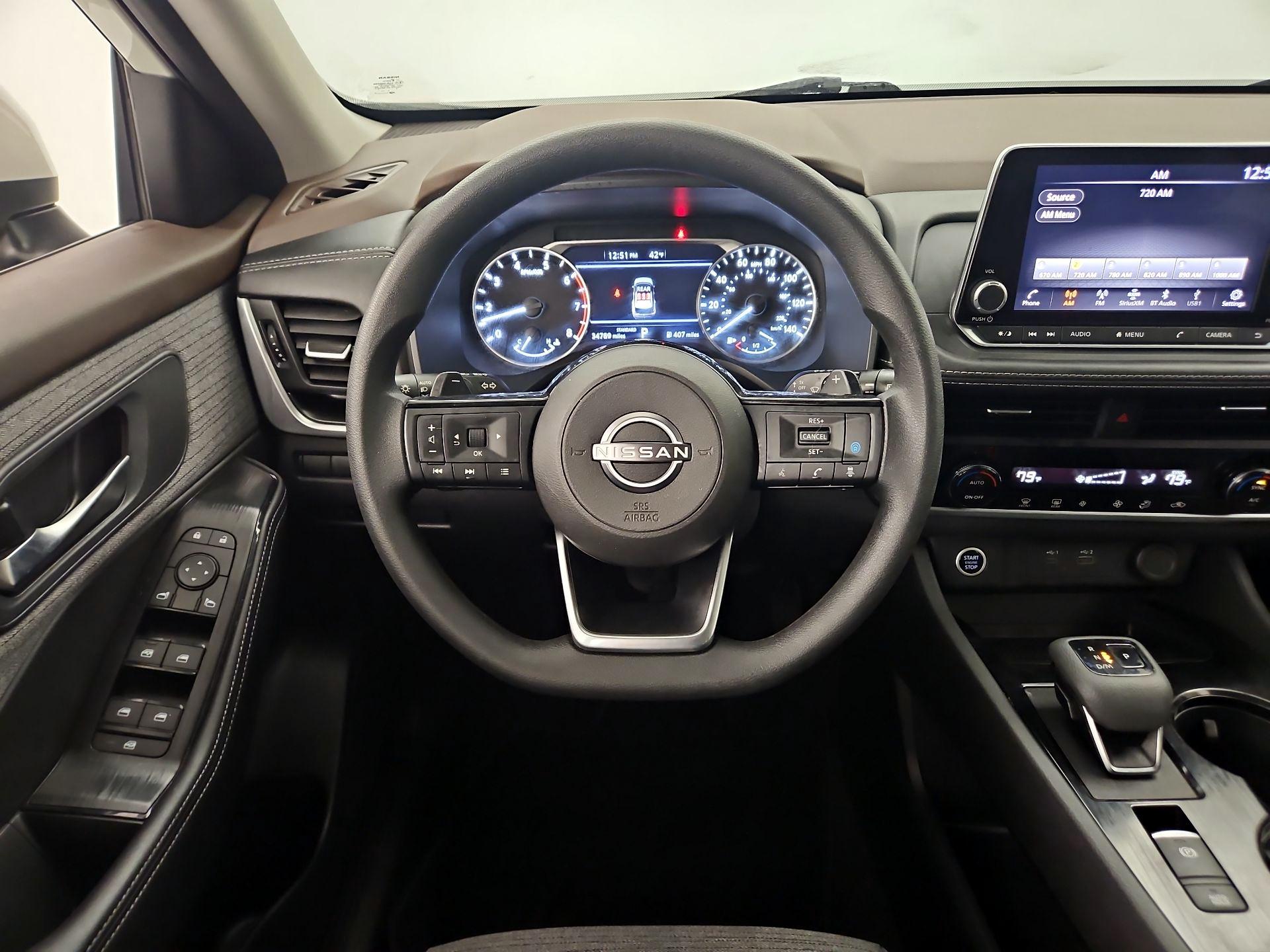 Thumbnail: 2023 Nissan Rogue - 10