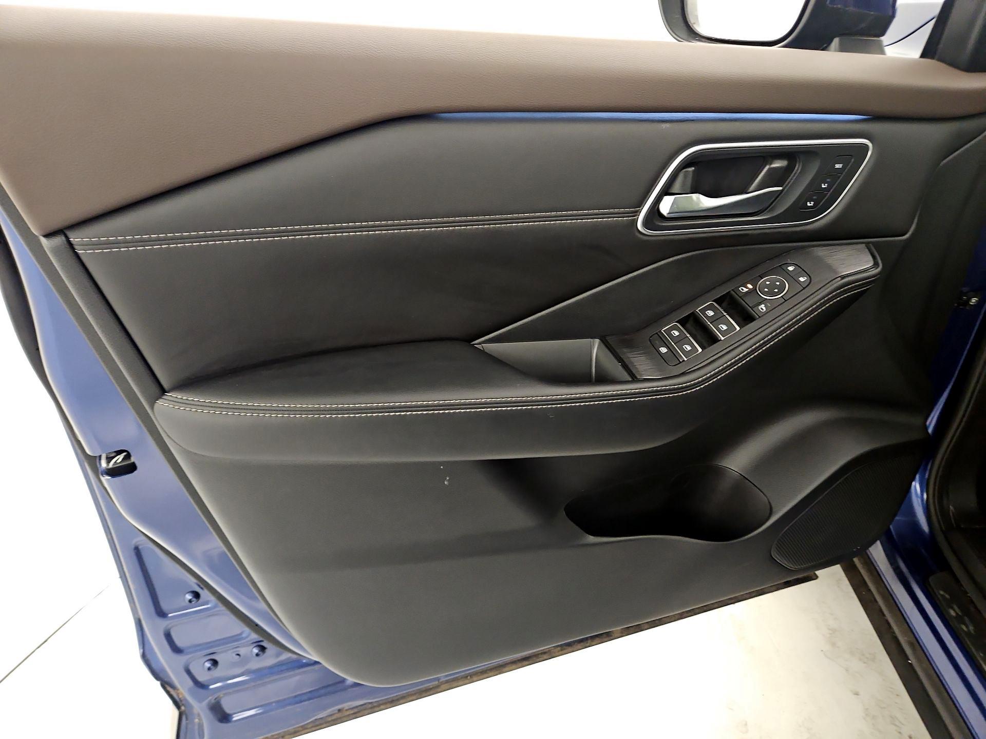 Thumbnail: 2023 Nissan Rogue - 12