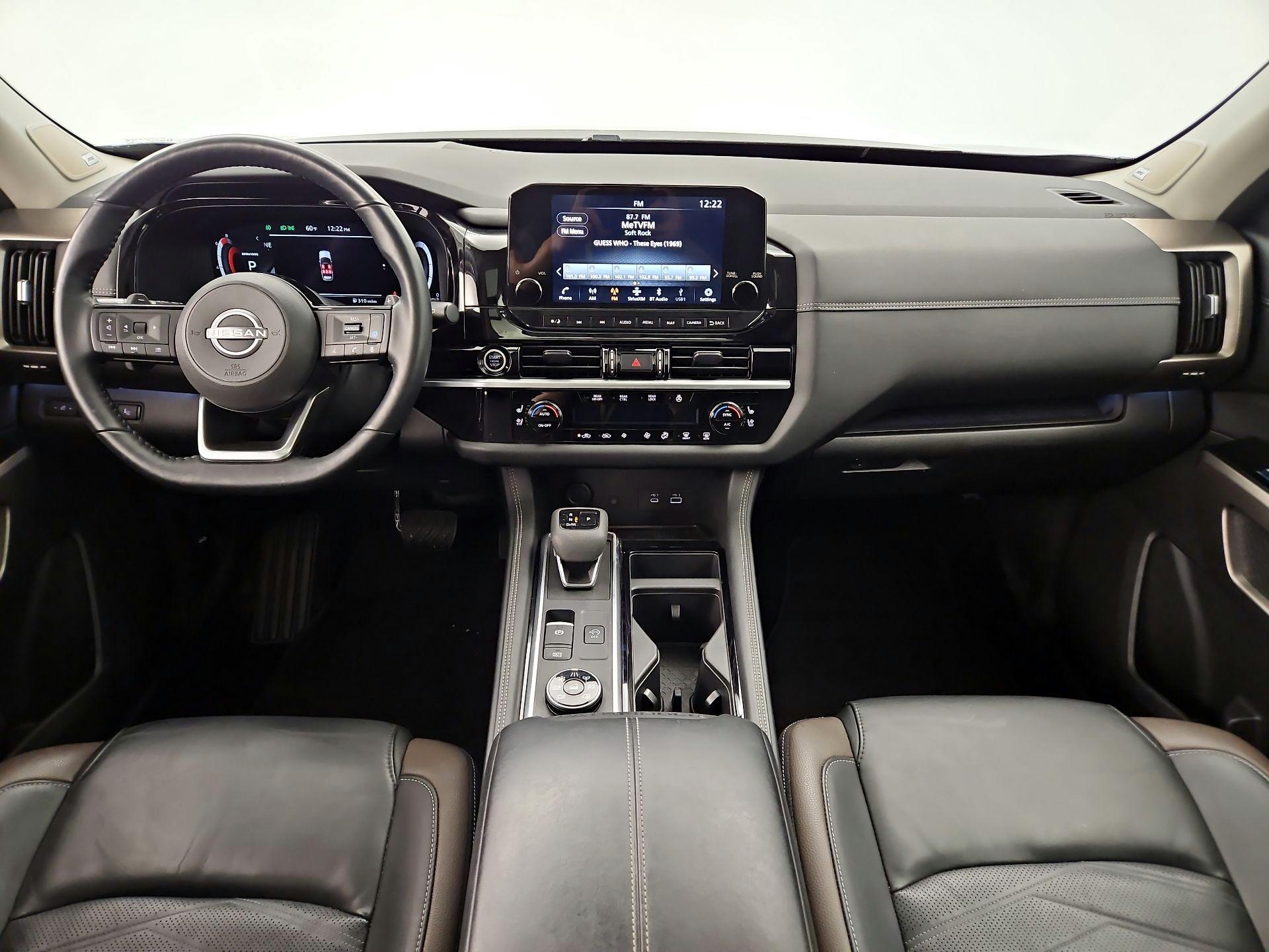 Thumbnail: 2023 Nissan Pathfinder - 9