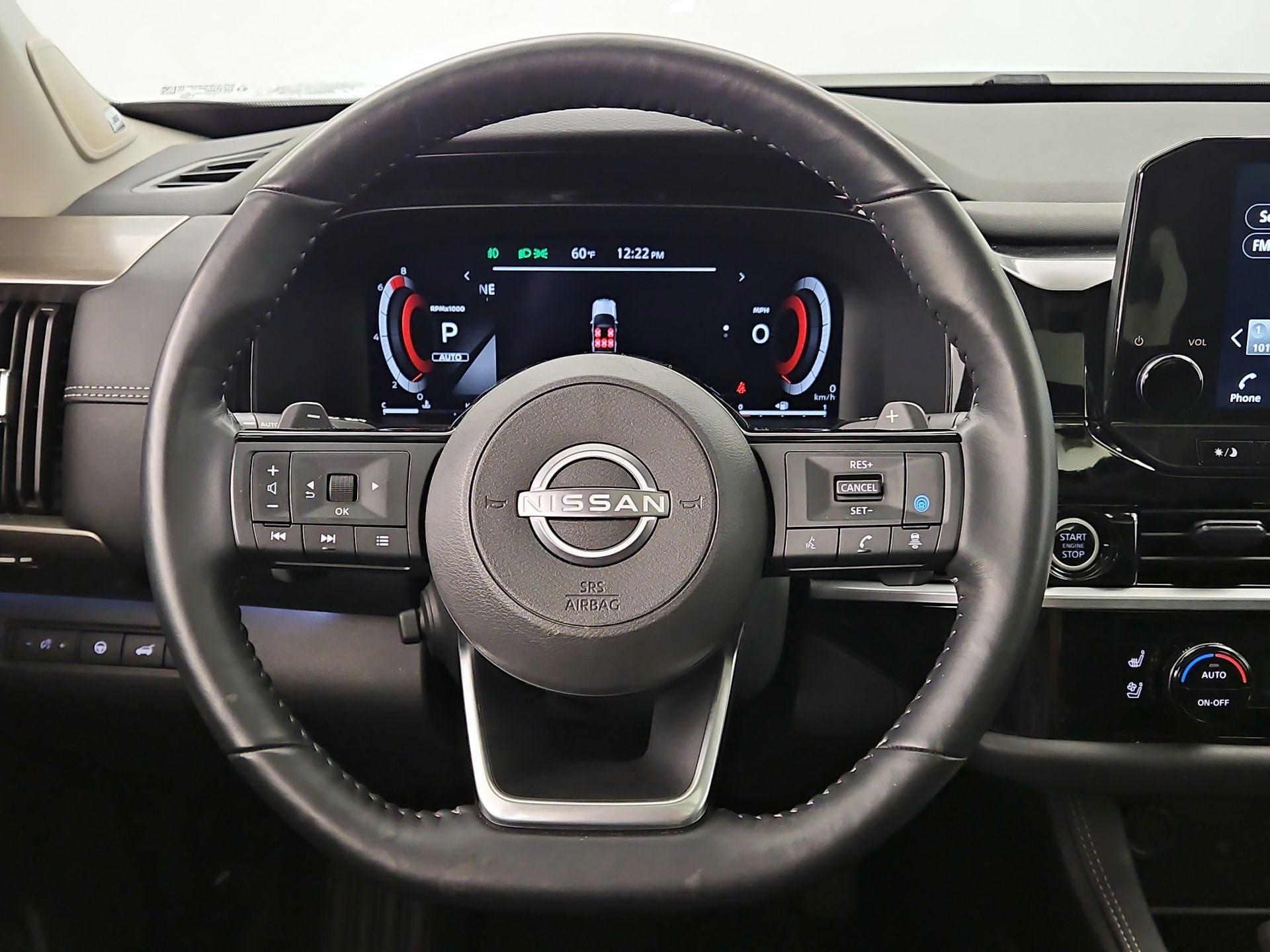 Thumbnail: 2023 Nissan Pathfinder - 10