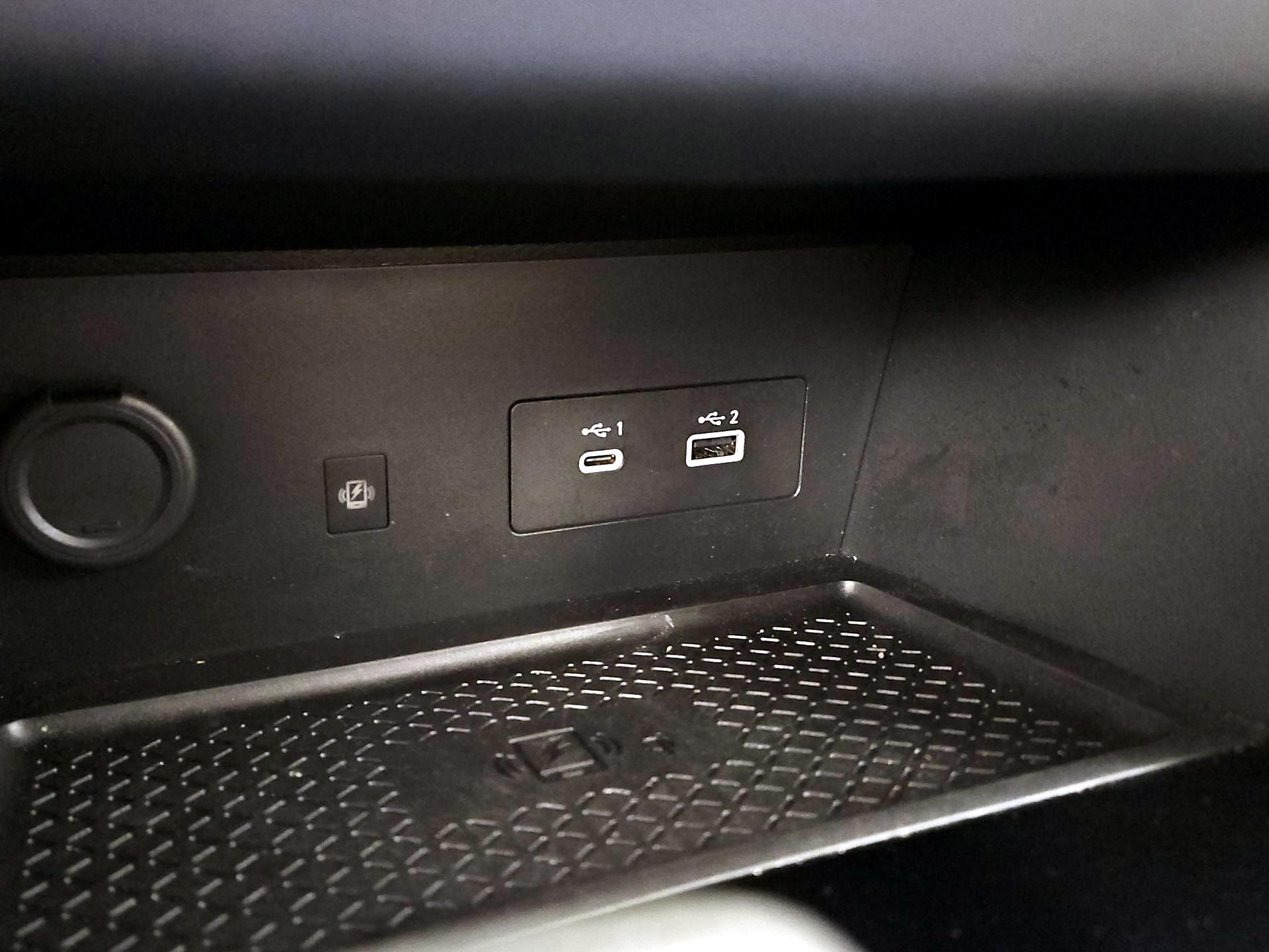 Thumbnail: 2023 Nissan Pathfinder - 18