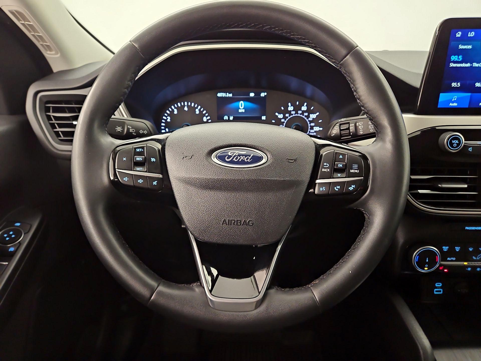 Thumbnail: 2022 Ford Escape - 10