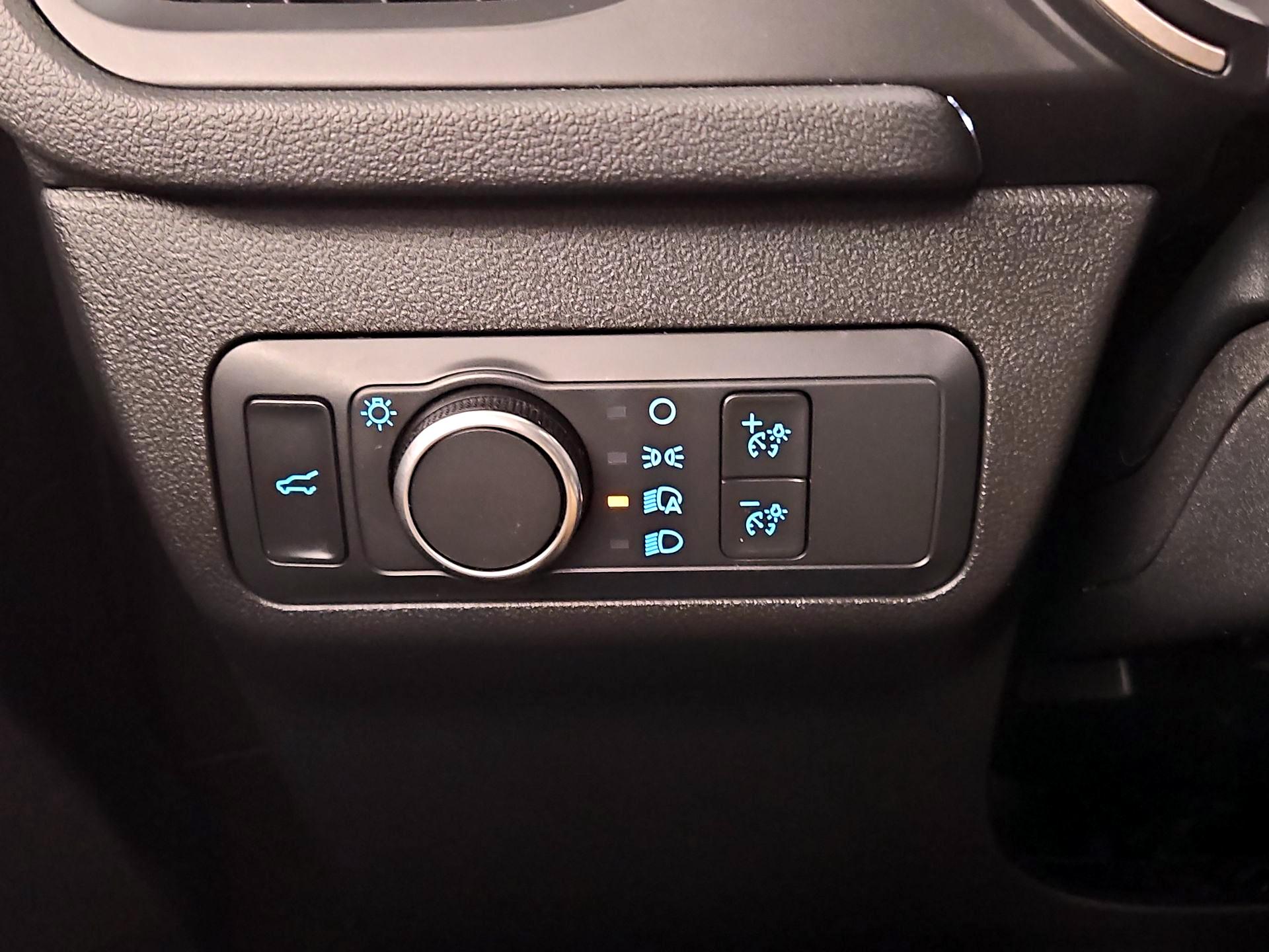 Thumbnail: 2022 Ford Escape - 13