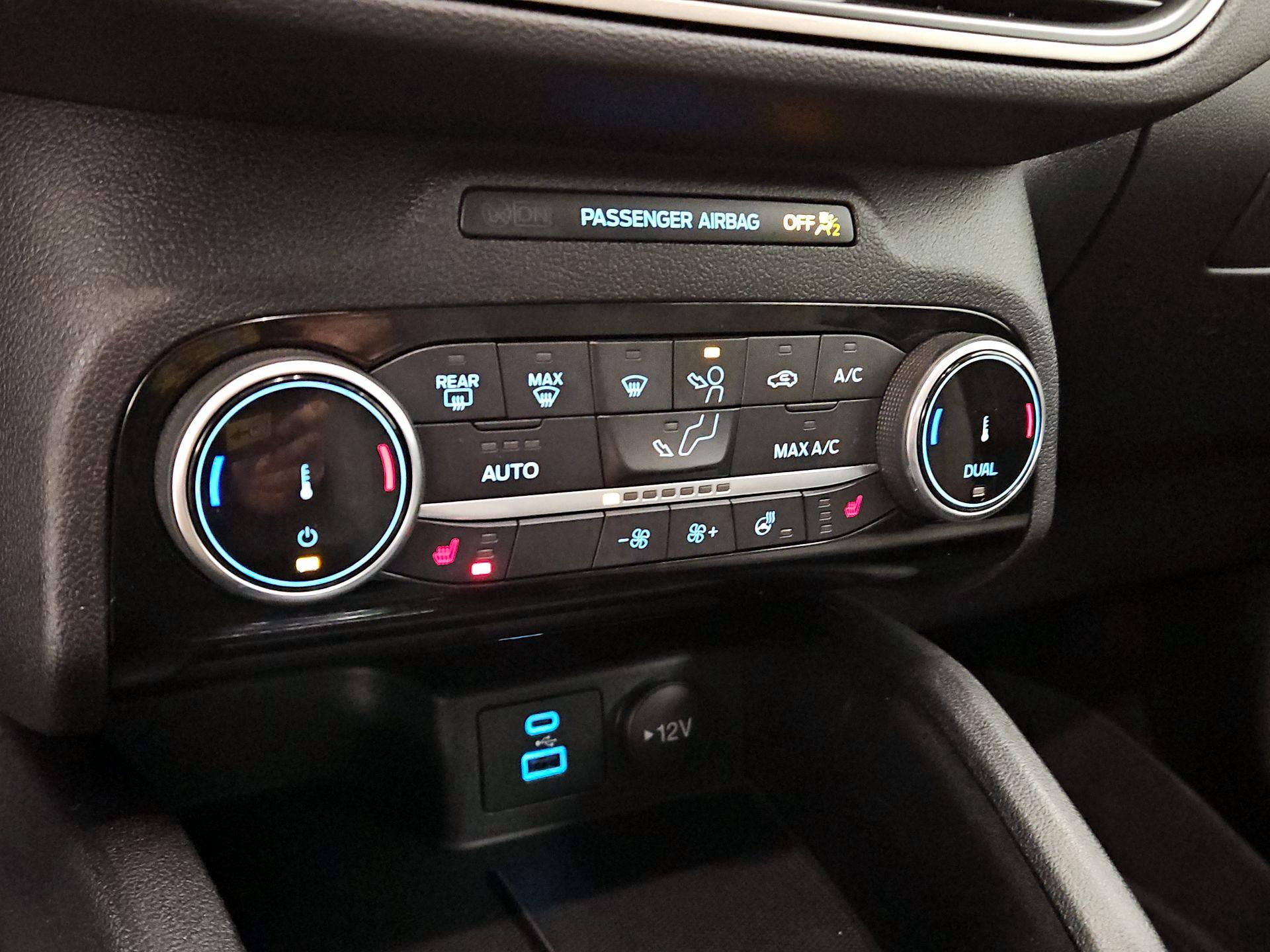 Thumbnail: 2022 Ford Escape - 16