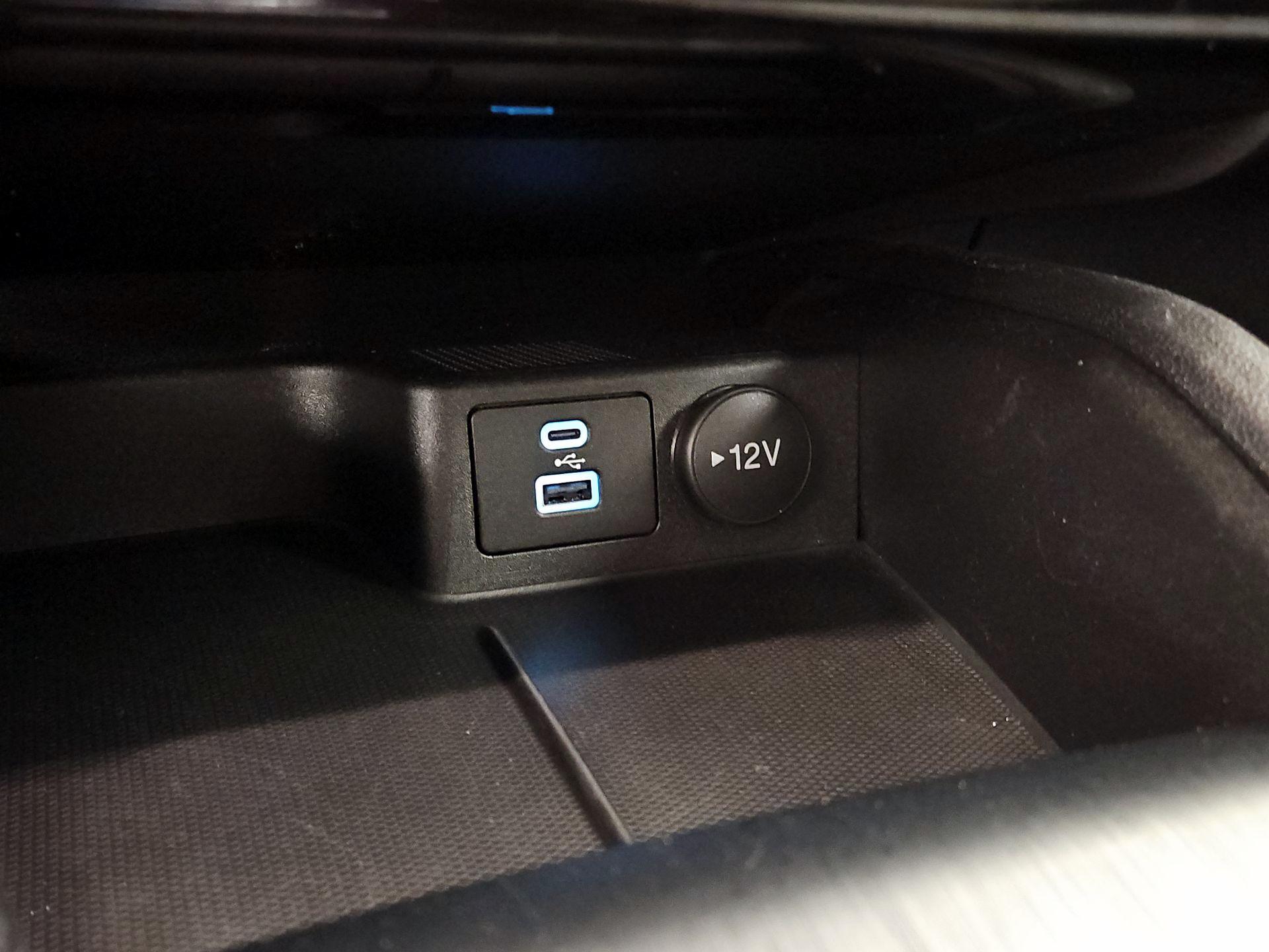 Thumbnail: 2022 Ford Escape - 18